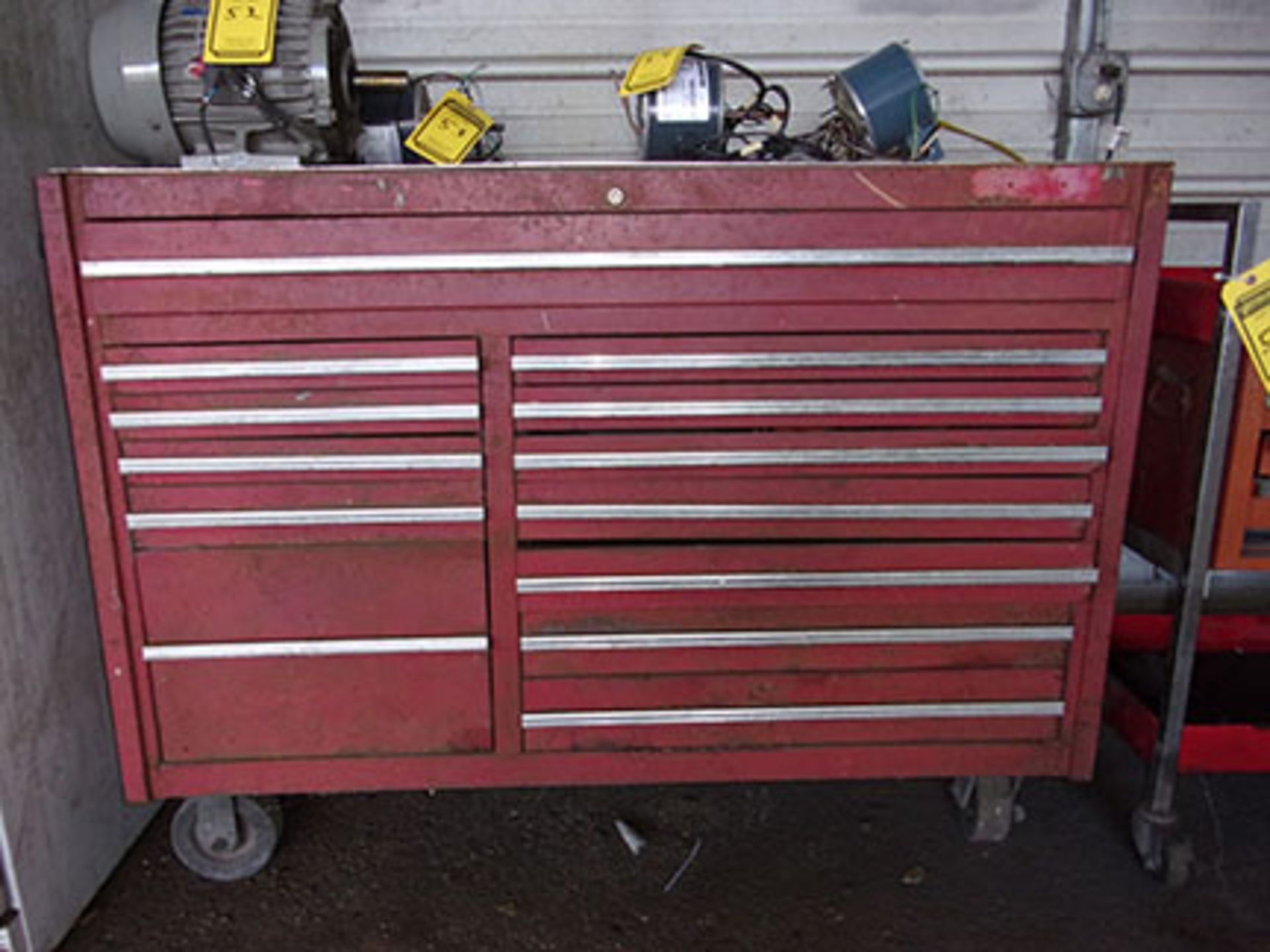 ROLLING TOOL CABINET