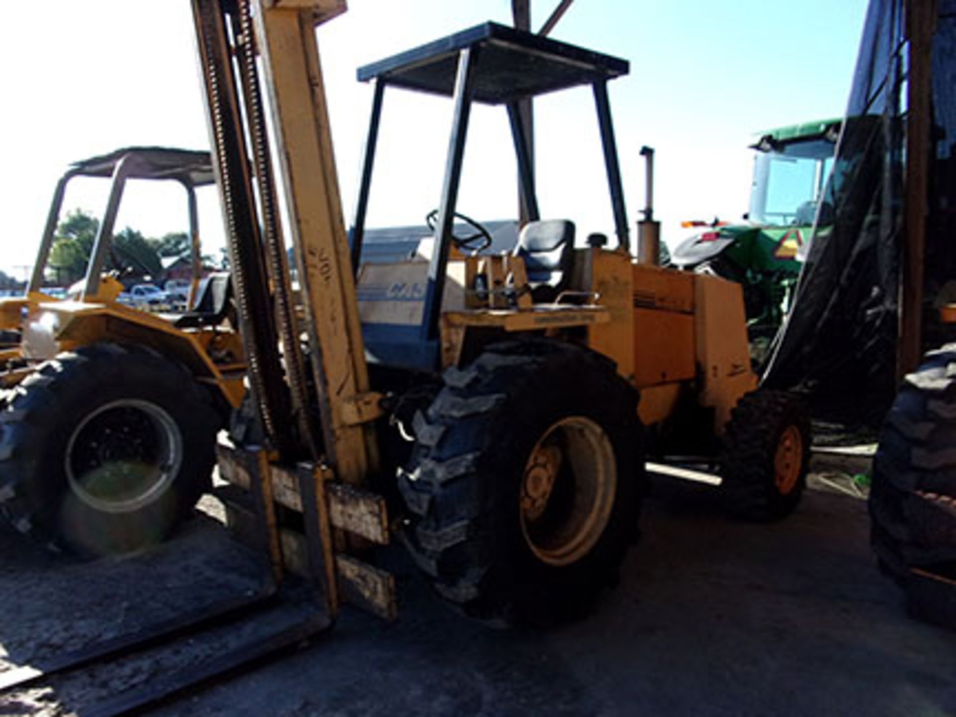 CASE S86E 4X4 YARD FORKLIFT; CONSTRUCTION KING - Image 2 of 2