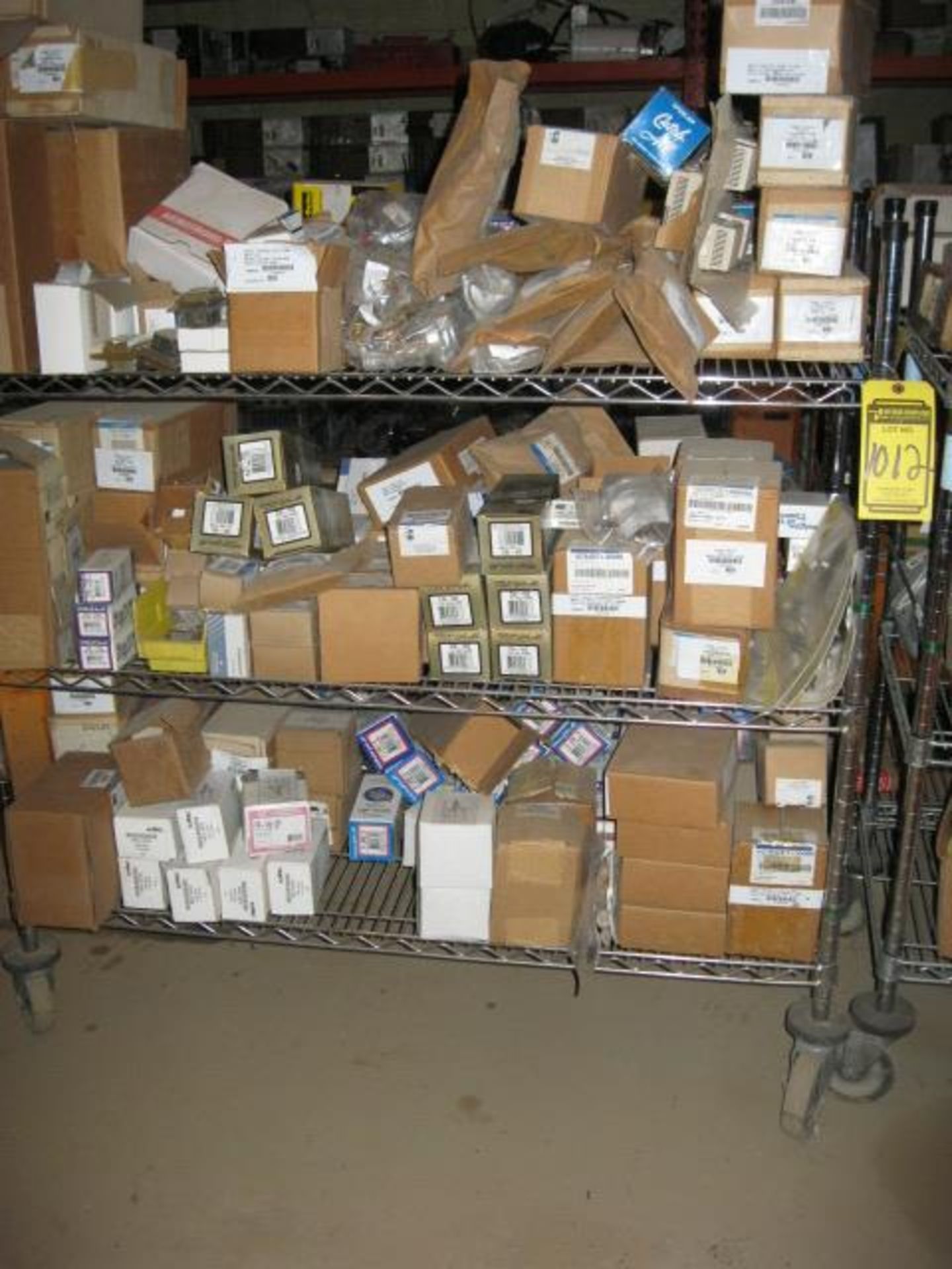 CART WITH CONTENTS, ELECTRICAL PARTS, STOCKROOM PARTS & ETC. EBAY WHOLESALE LOT - Image 2 of 3