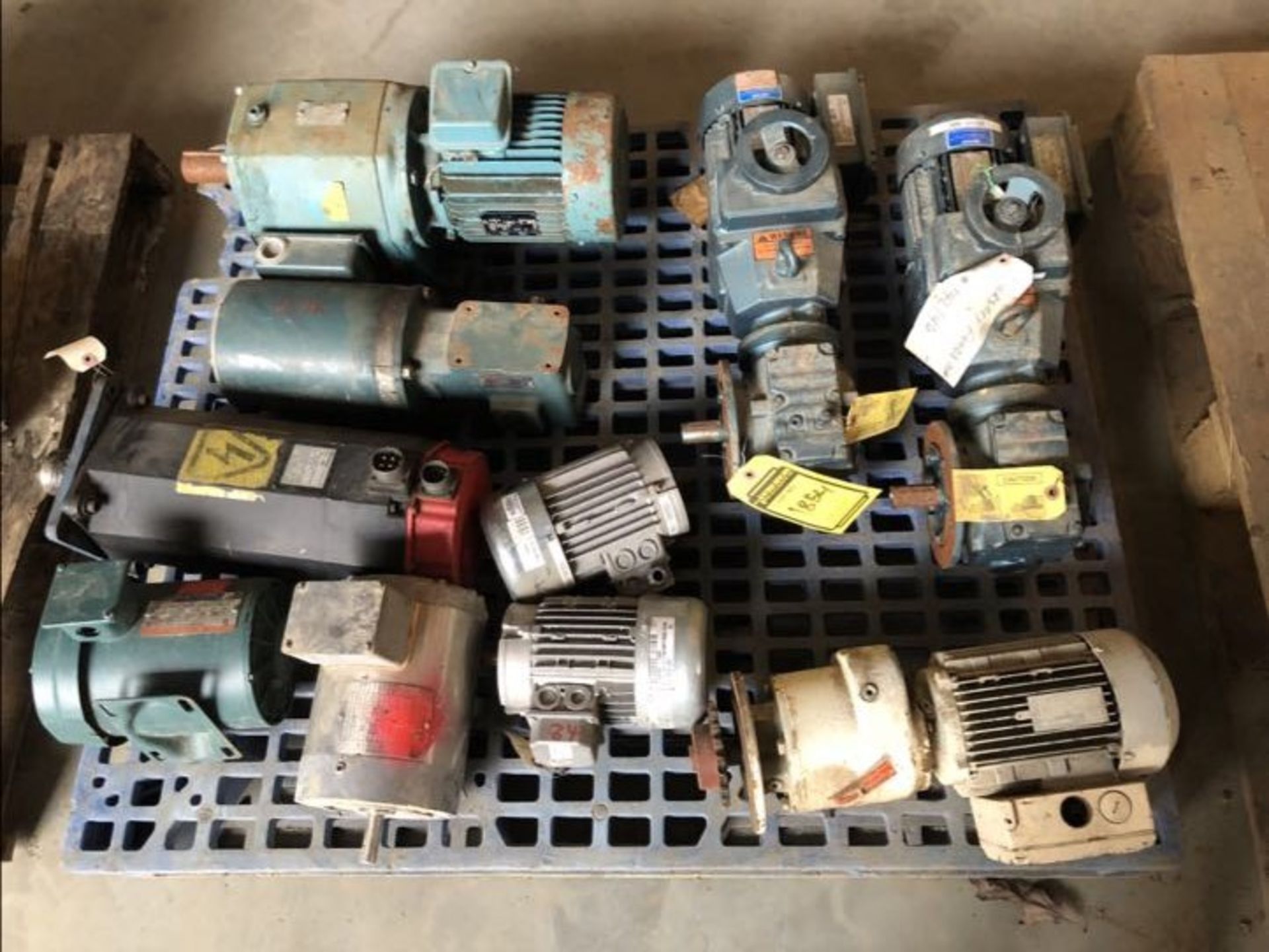 PALLET LOT OF 10 ELECTRIC MOTORS AND GEAR REDUCERS