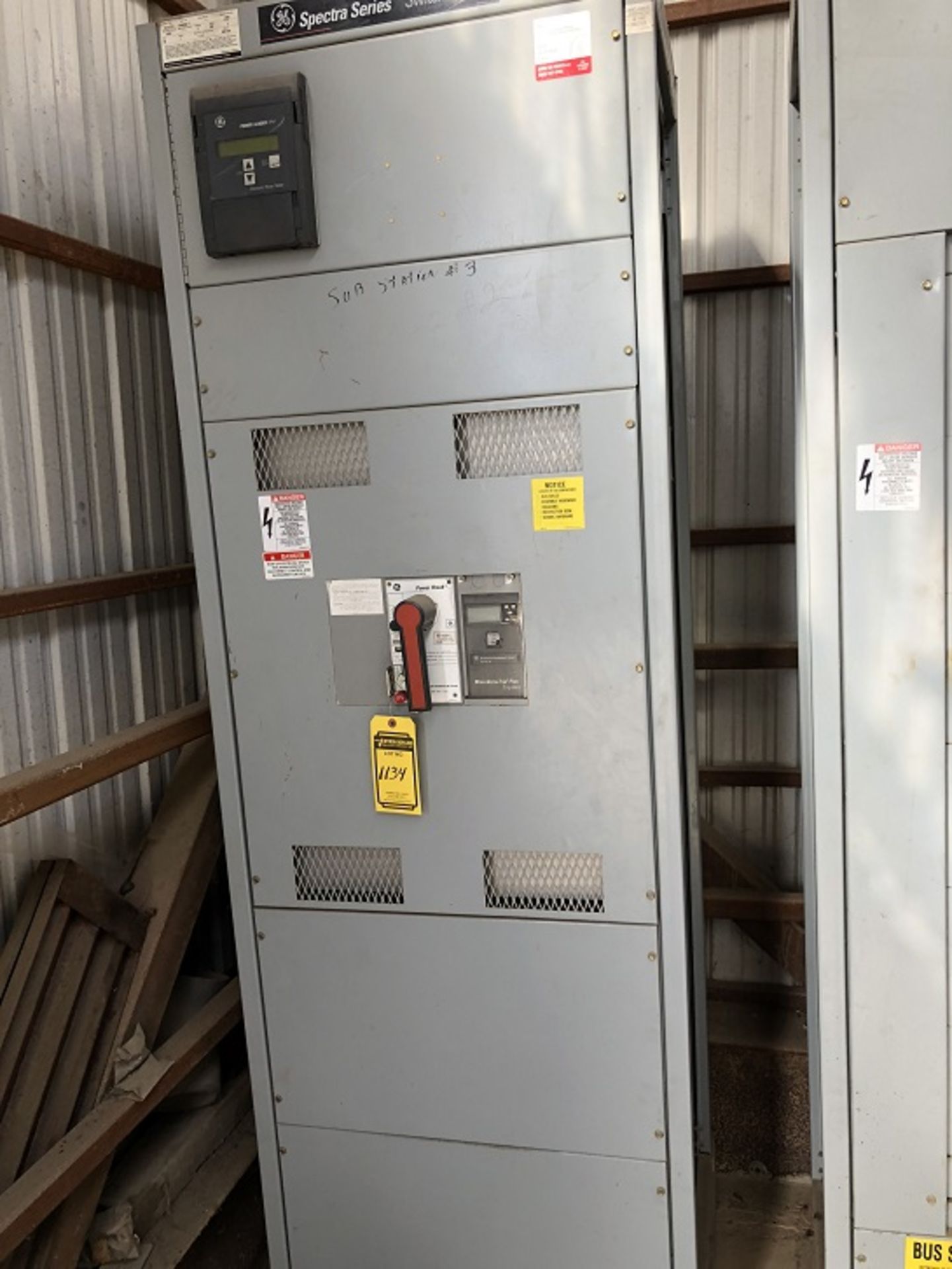 SIEMENS 2000 AMP BREAKER 480-VOLT 1 OF 2 ***GO TO OUTSIDE OF THE NEW BUILDING UP IN THE NORTHEAST