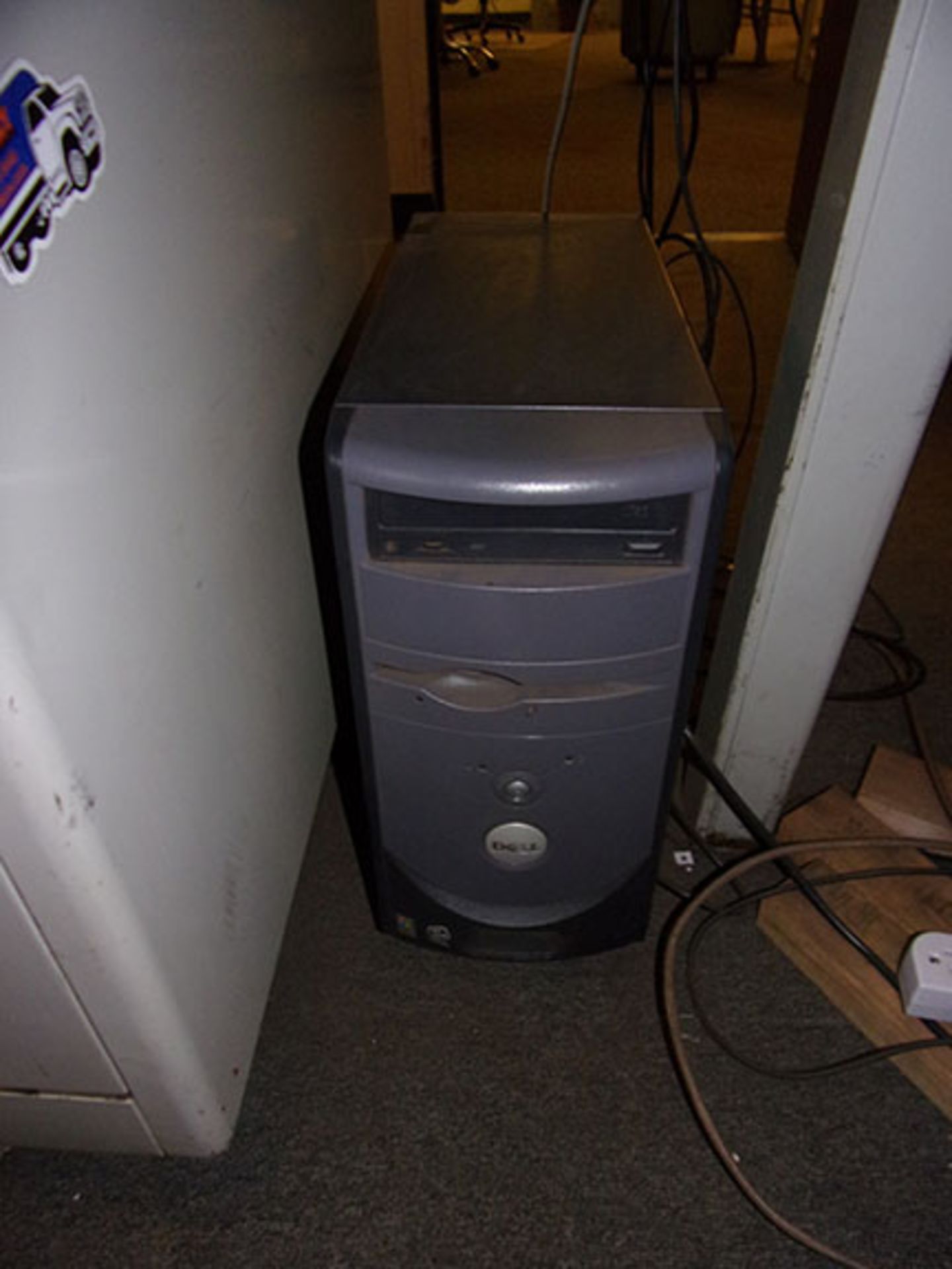 DELL COMPUTER WITH HARD DRIVE - Image 2 of 2