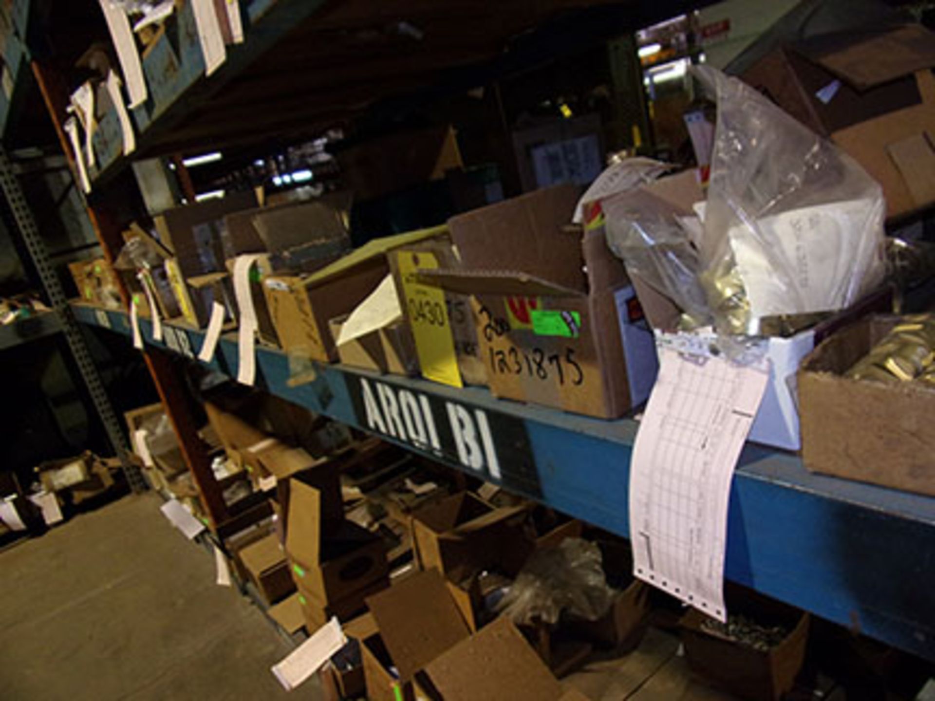 CONTENTS OF 2ND SHELF OF PALLET RACK; OIL CONNECTORS, BOLTS, AND BRASS FITTINGS - Image 3 of 3