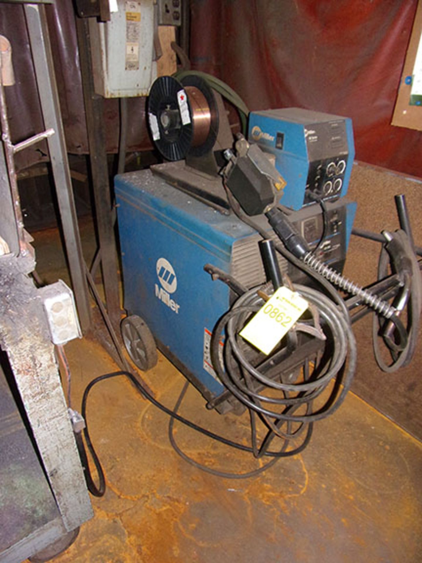 MILLER CP-302 MIG WELDER - Image 2 of 2