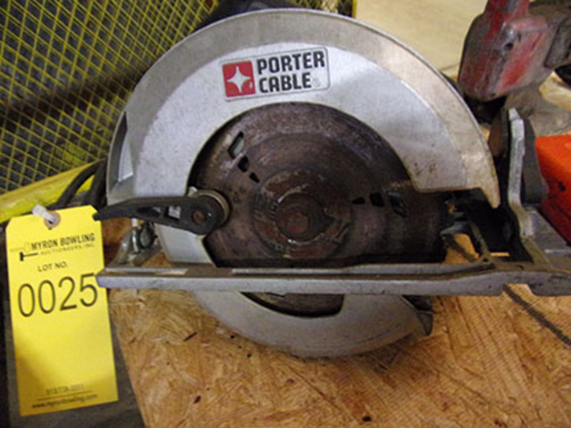 PORTER CABLE 7 1/4'' CIRCULAR SAW