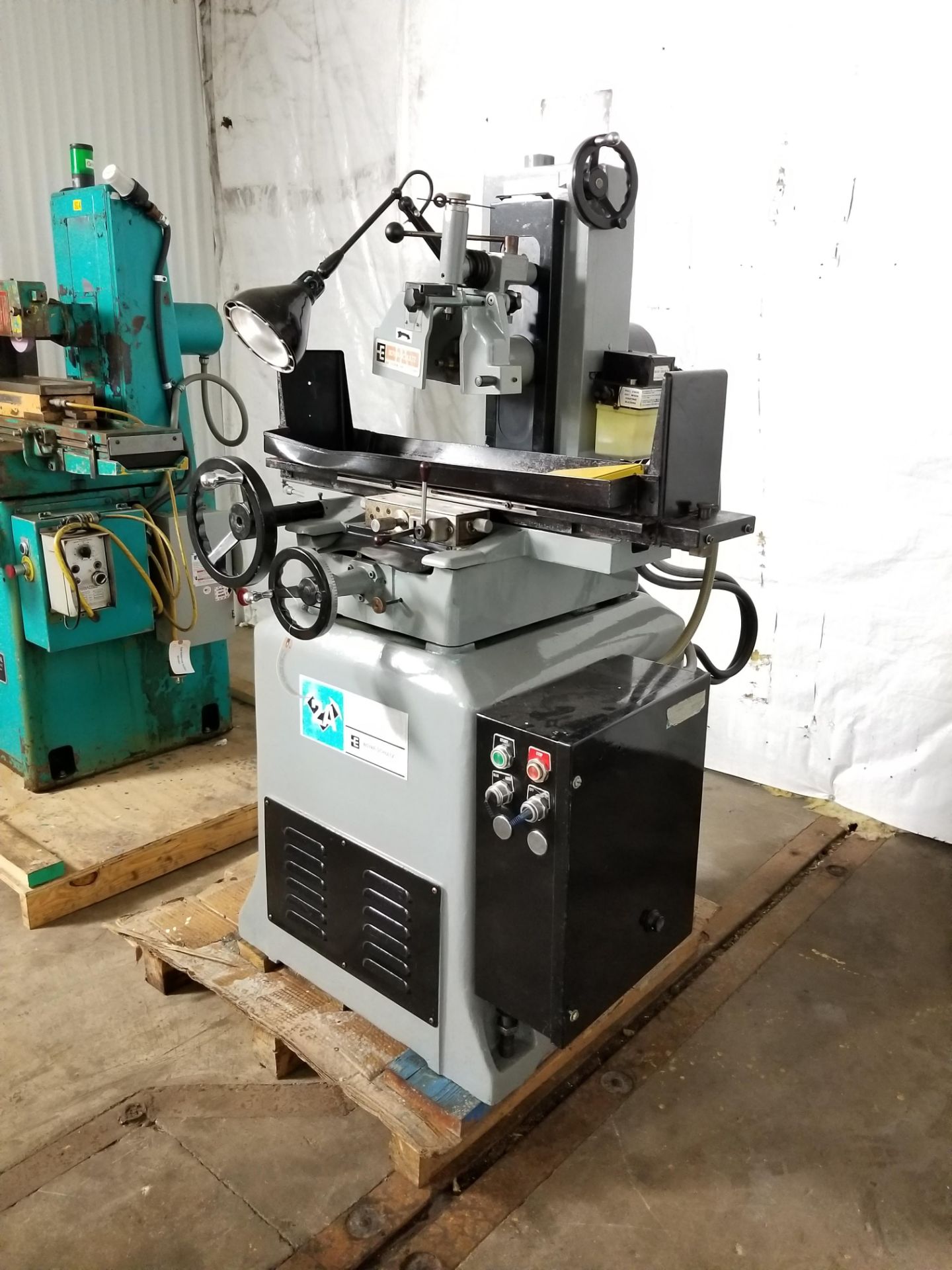 BOYER-SCHULTZ 6'' X 18'' CHALLENGER HYDRAULIC SURFACE GRINDER, MODEL 2A, SN CH-3464-2A, ADJUSTABLE - Image 2 of 5