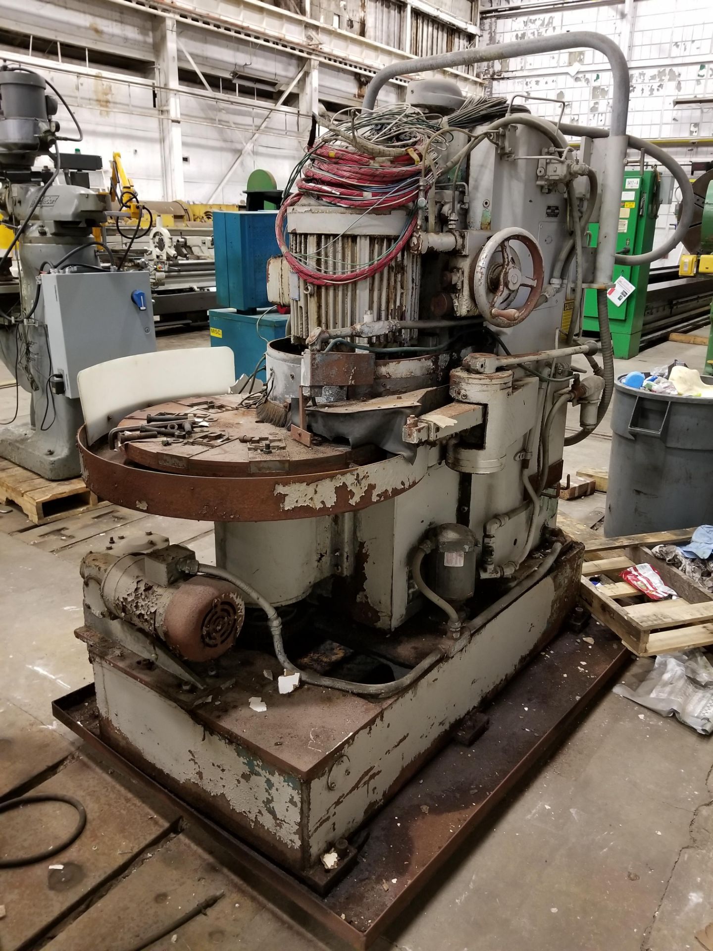 GARDNER ROTARY FINISHER, MODEL 1V18, SN 862-1, 29'' DIA TABLE, (10) DIE STATION TABLE, PUSH BUTTON - Image 3 of 5