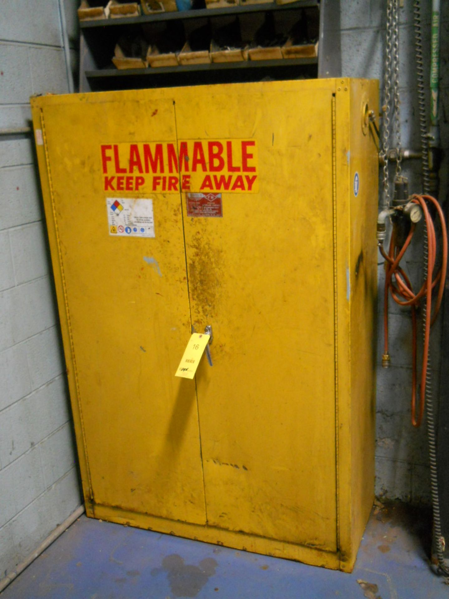 EAGLE 45 GALLON CAPACITY FLAMMABLE STORAGE CABINET, M/N 1945