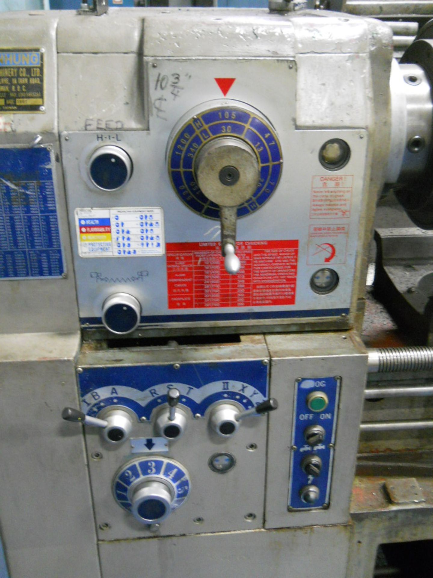 1997 CHIN HUNG KINGSTON HD 22120 ENGINE LATHE, S/N 37625, 15 IN. DIAMETER CHUCK X 120 IN. LONG, - Image 4 of 7