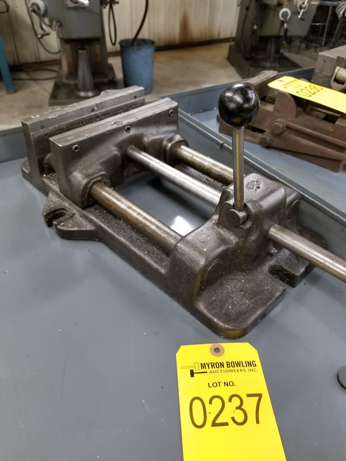 8" QUICK-RELEASE DRILL VISE
