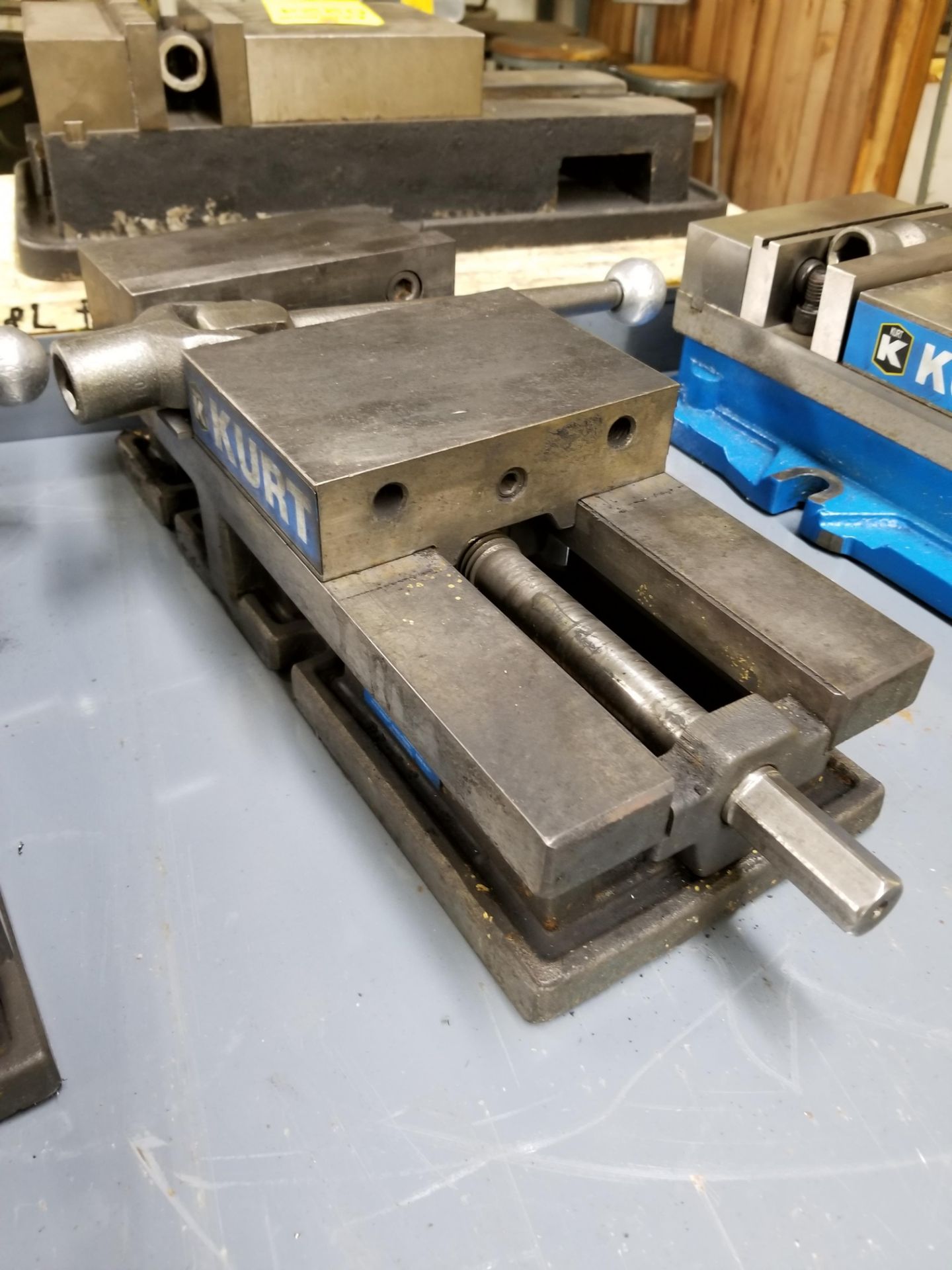 KURT 6" MACHINE VISE