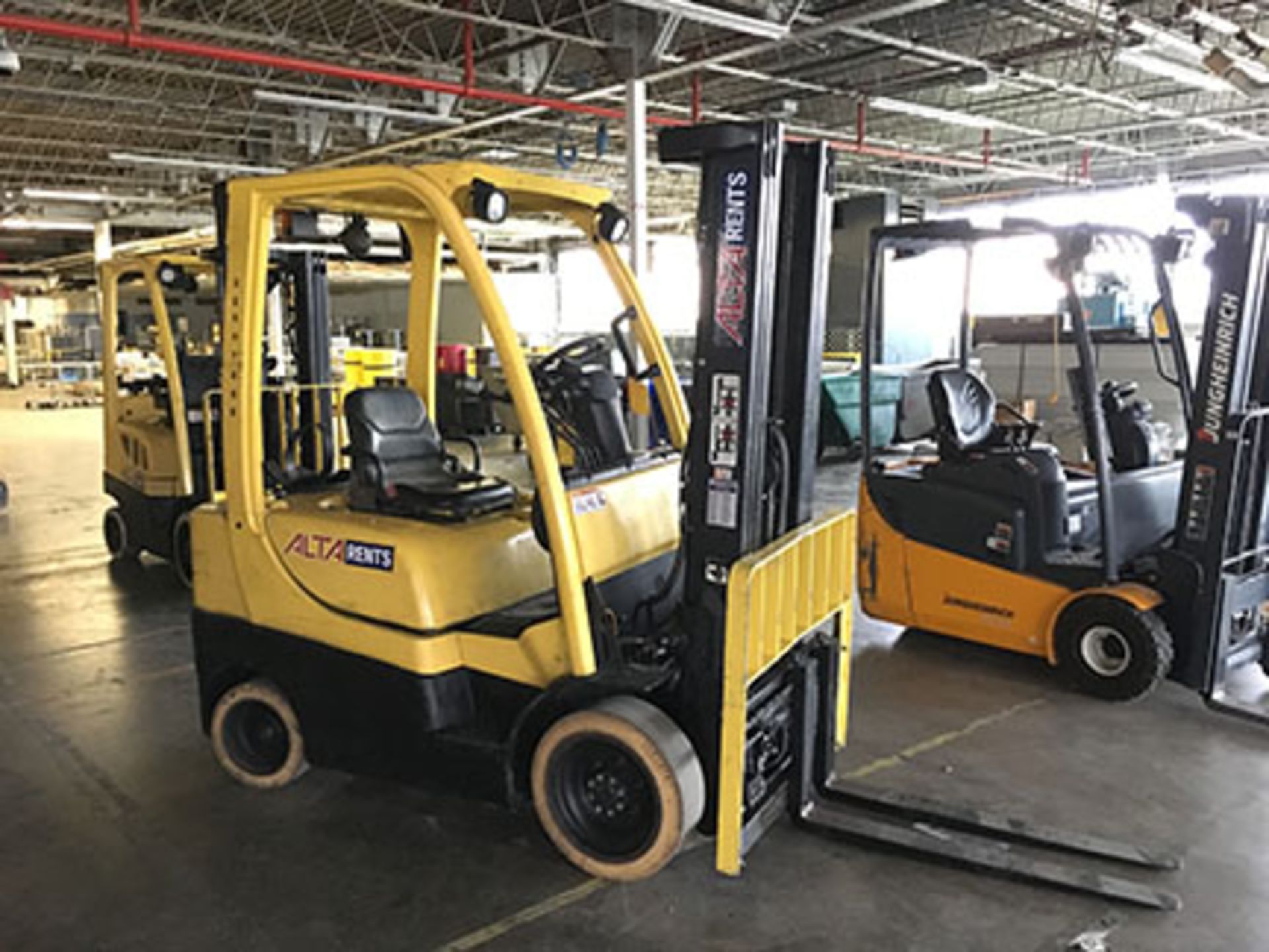 2012 HYSTER FORKLIFT; MODEL S50CT, S/N A267V01790K, LP, 3-STAGE MAST, SOLID TIRES, 6,369 HOURS - Image 3 of 5