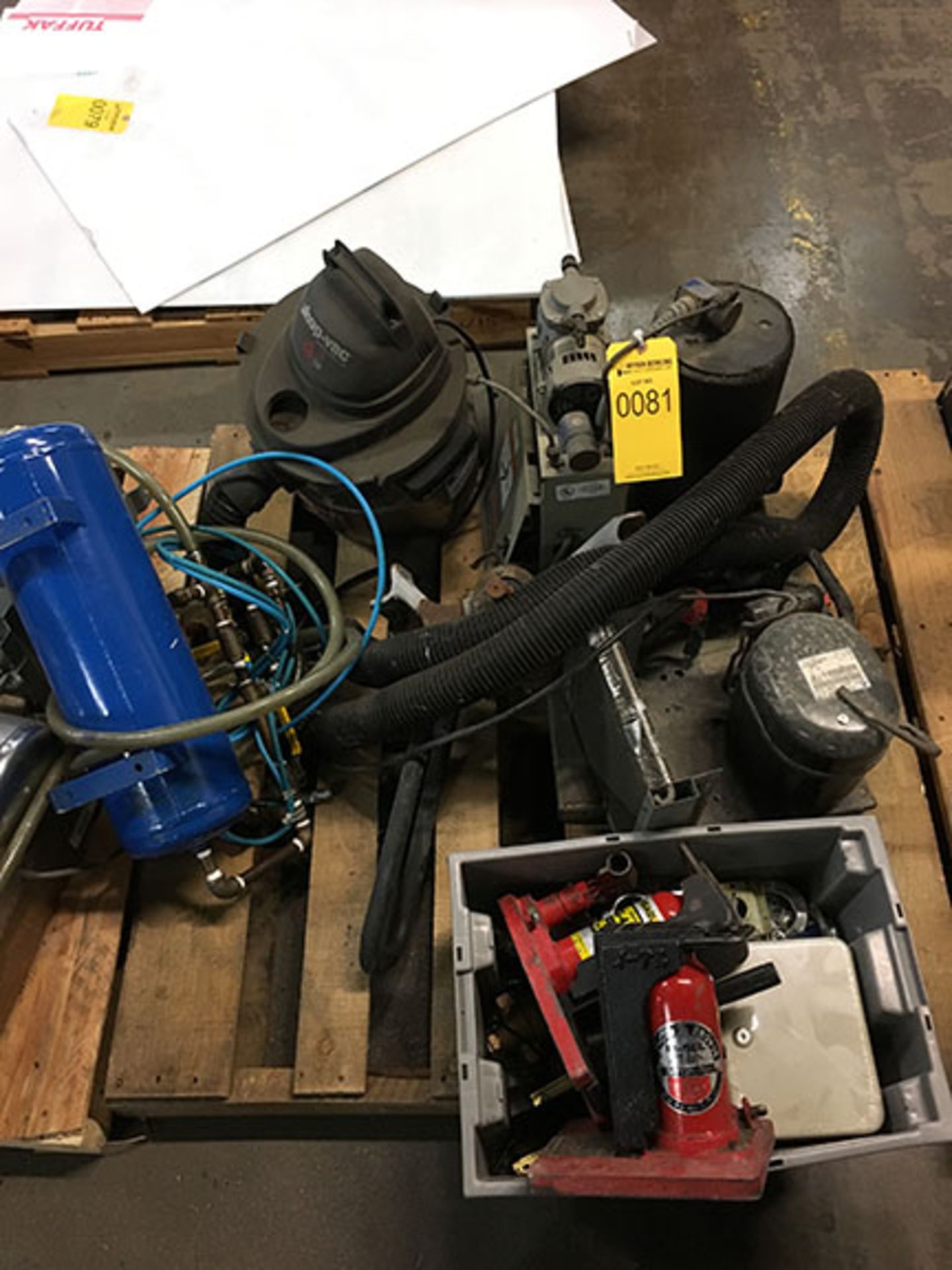 LOT OF ASSORTED DEVICES; HOBART MEAT SLICER, SPENCER VORTEX BLOWER, SHOP VAC, AIR TANK, JACKS, AND - Image 2 of 3