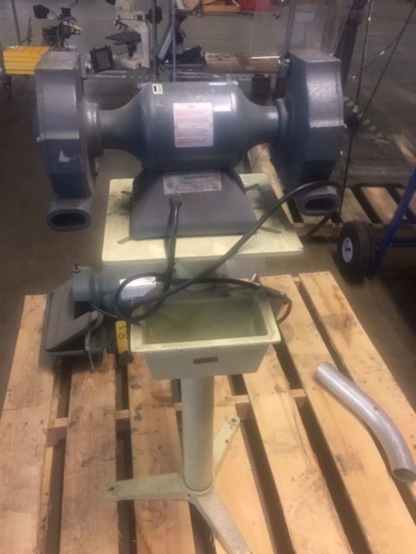 DOUBLE END PEDESTAL GRINDER - Image 2 of 2