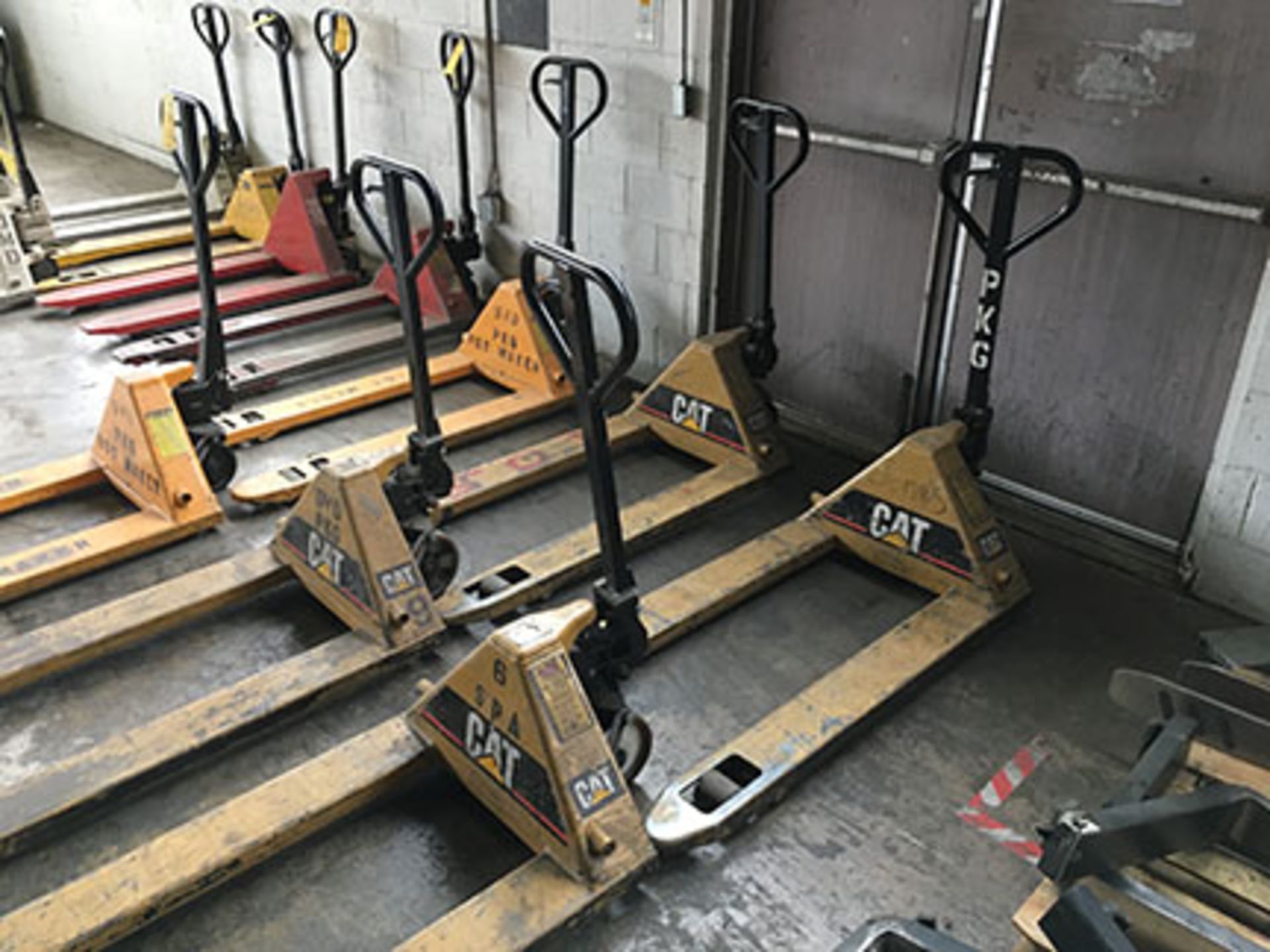 (6) CAT PALLET JACKS - Image 2 of 2