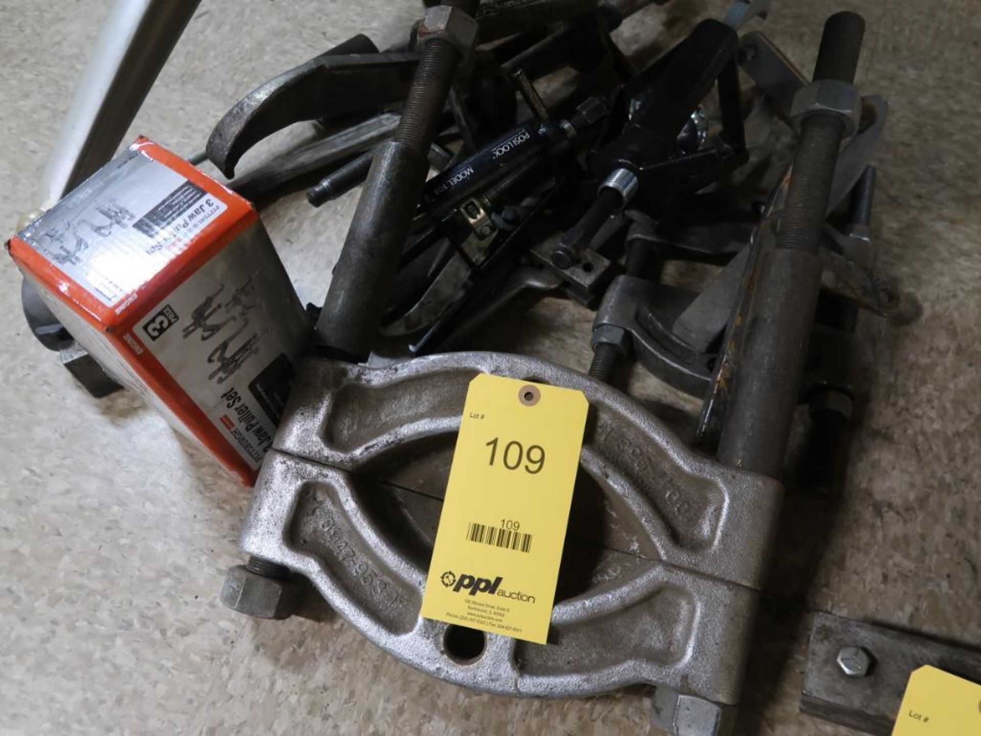 LOT: Assorted Bearing & Pulley Pullers