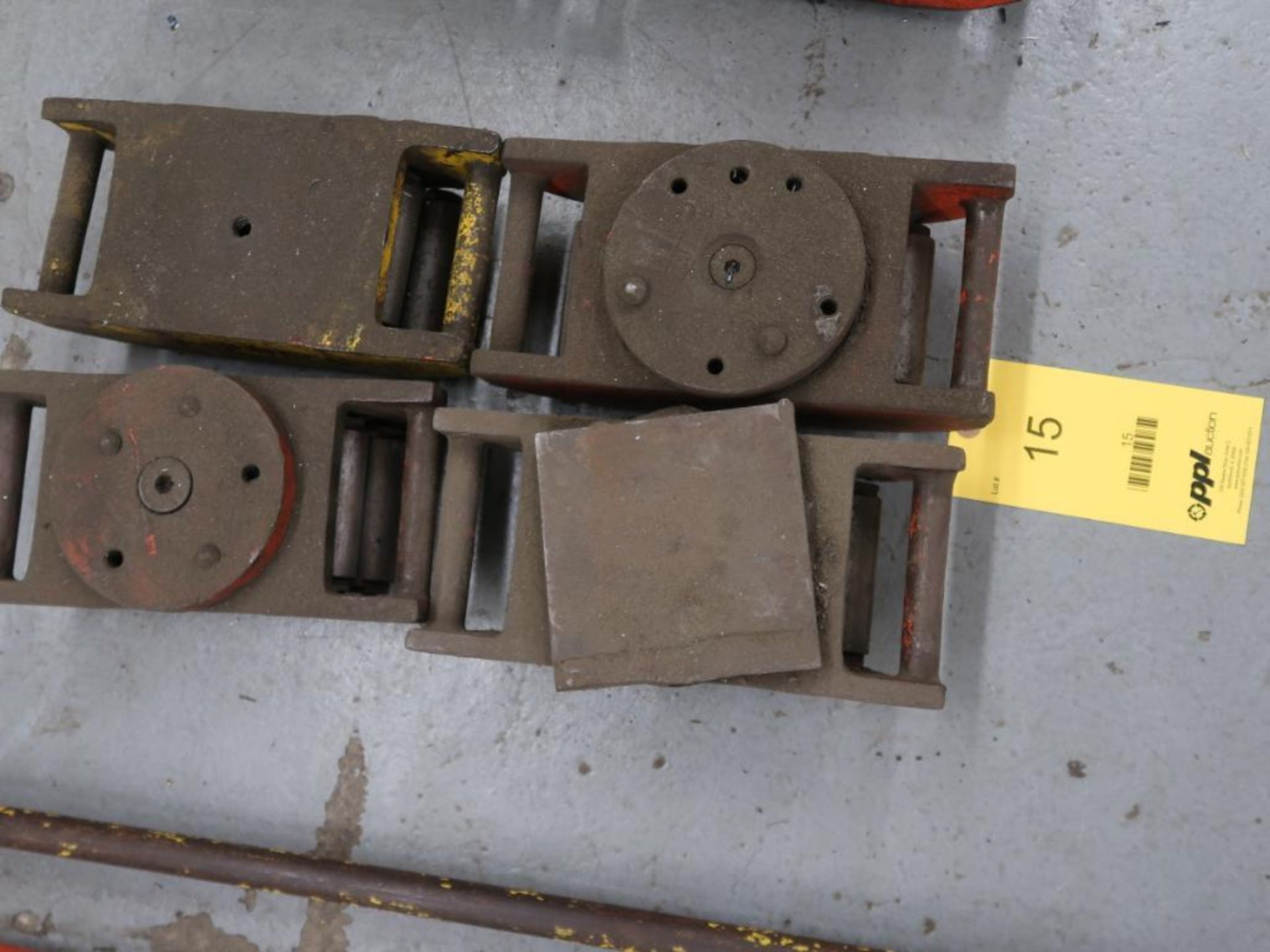 LOT: (4) Machinery Skates