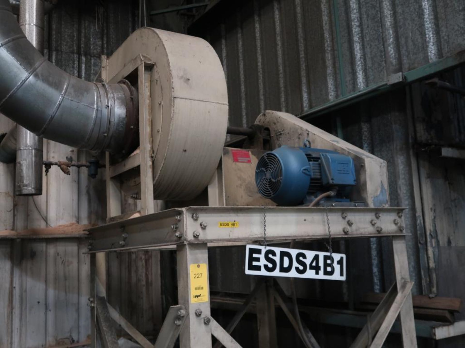 LOT: Suction Fan for Knife Planer (#ESDS4B1)