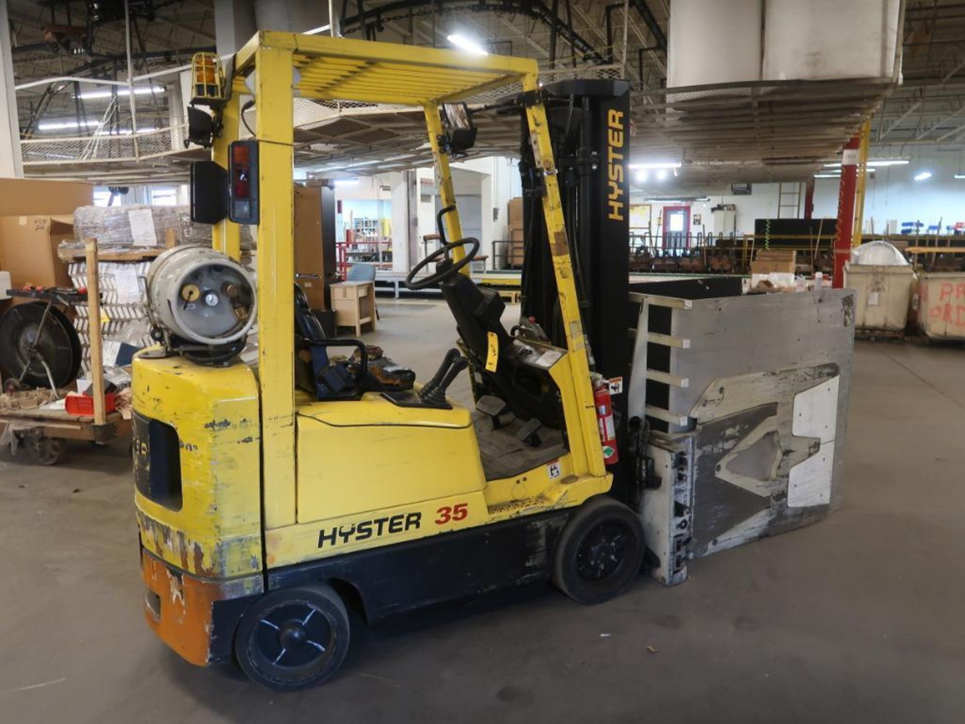 HYSTER 2000 lb. LP Clamp Forklift Model S35XM, S/N D010H01634Y, 3-Stage Mast - Image 2 of 5