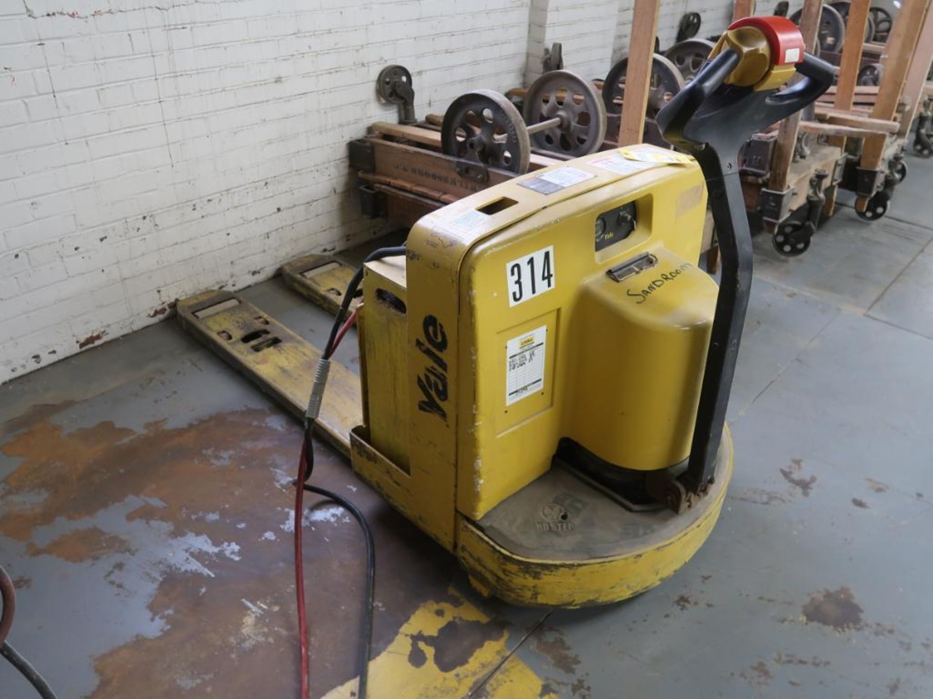 YALE 6500 lb. Electric Walk-Behind Pallet Truck (#314)