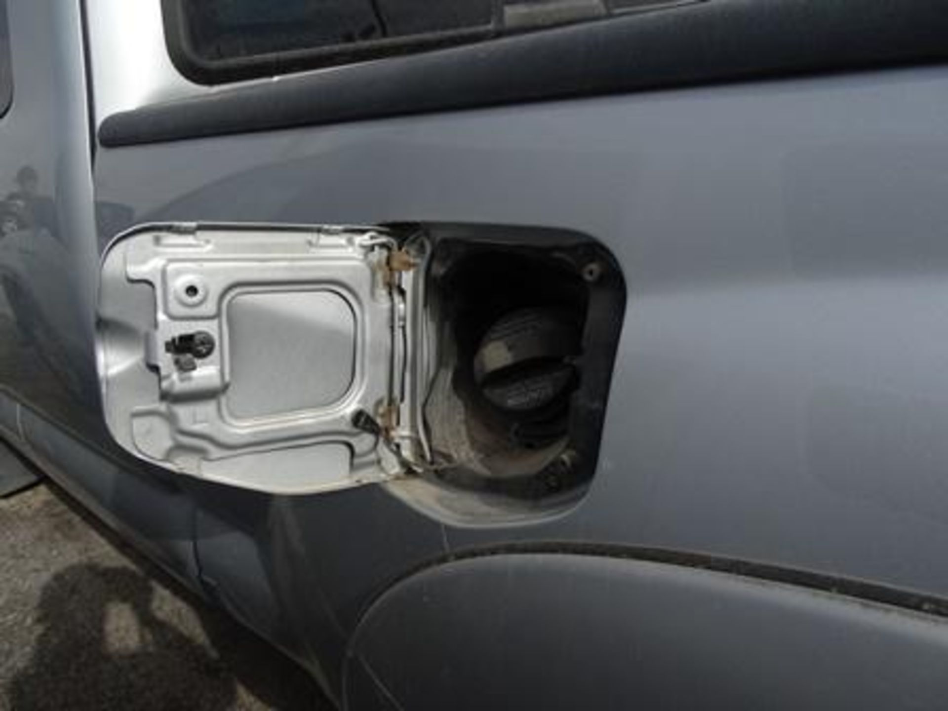 Vehículo Marca Toyota, Linea Tacoma, Tipo Pick Up, Modelo 2007, Color Gris, Located In: Chihuahua, - Bild 13 aus 19