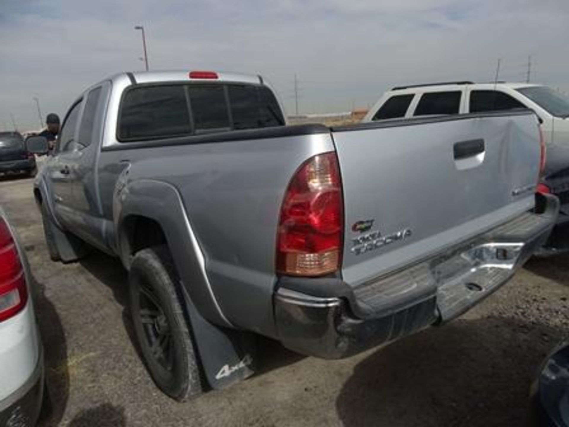 Vehículo Marca Toyota, Linea Tacoma, Tipo Pick Up, Modelo 2007, Color Gris, Located In: Chihuahua, - Bild 6 aus 19