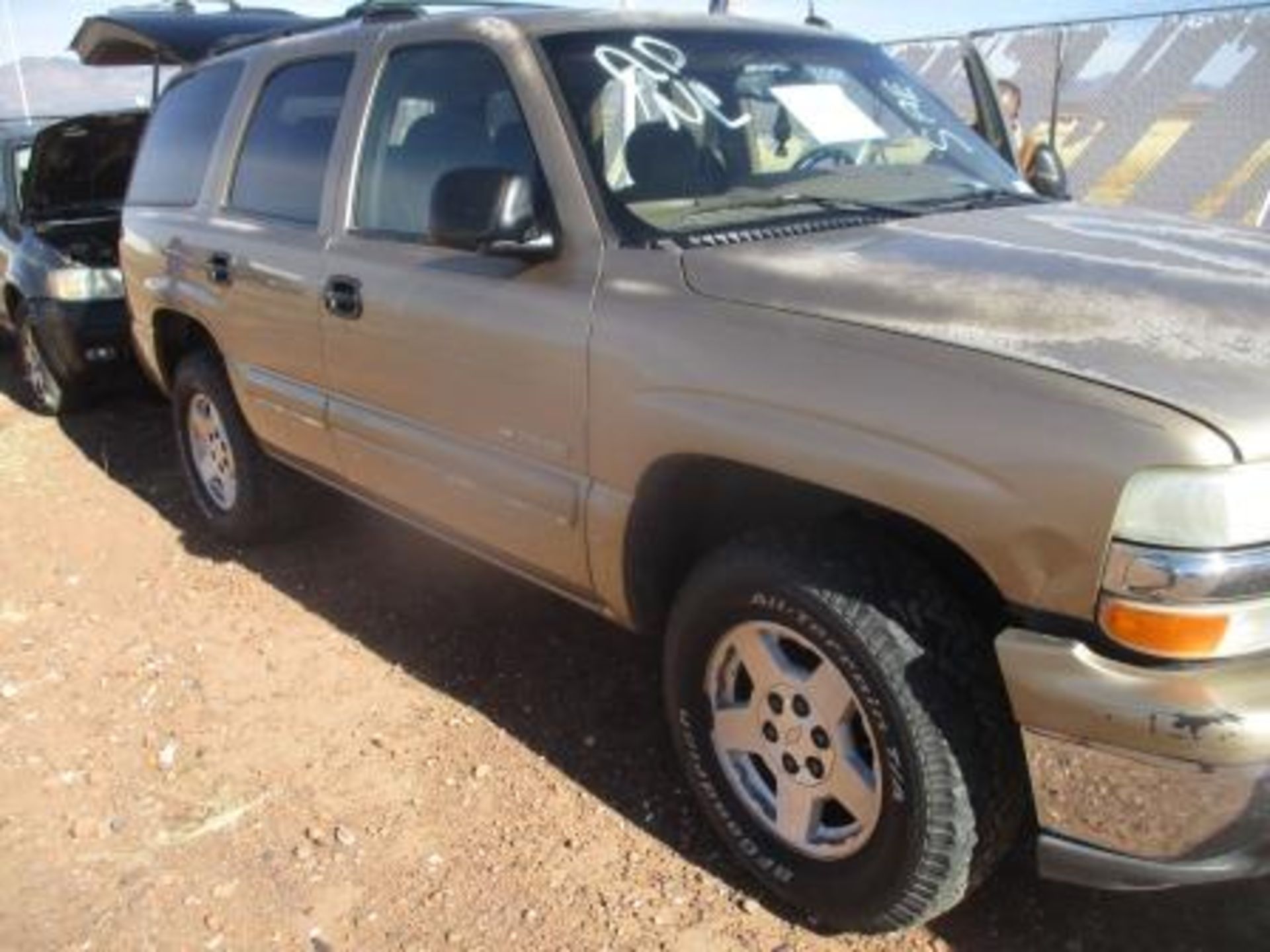 Lote Conformado Por Cuatro Vehículos No Aptos Para Matricular,Chevrolet Tahoe 2000, Honda Pilot - Image 20 of 20