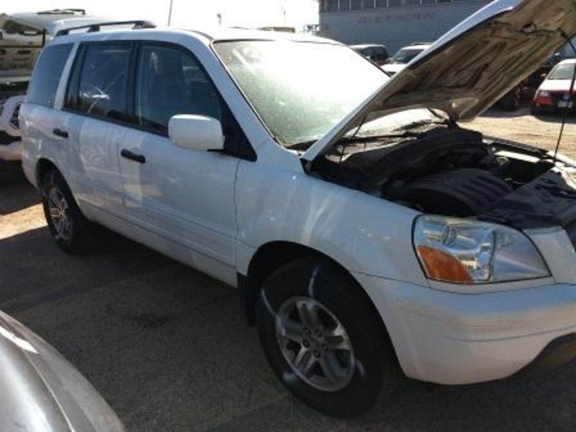 Lote Conformado Por Cuatro Vehículos No Aptos Para Matricular,Chevrolet Tahoe 2000, Honda Pilot - Image 16 of 20