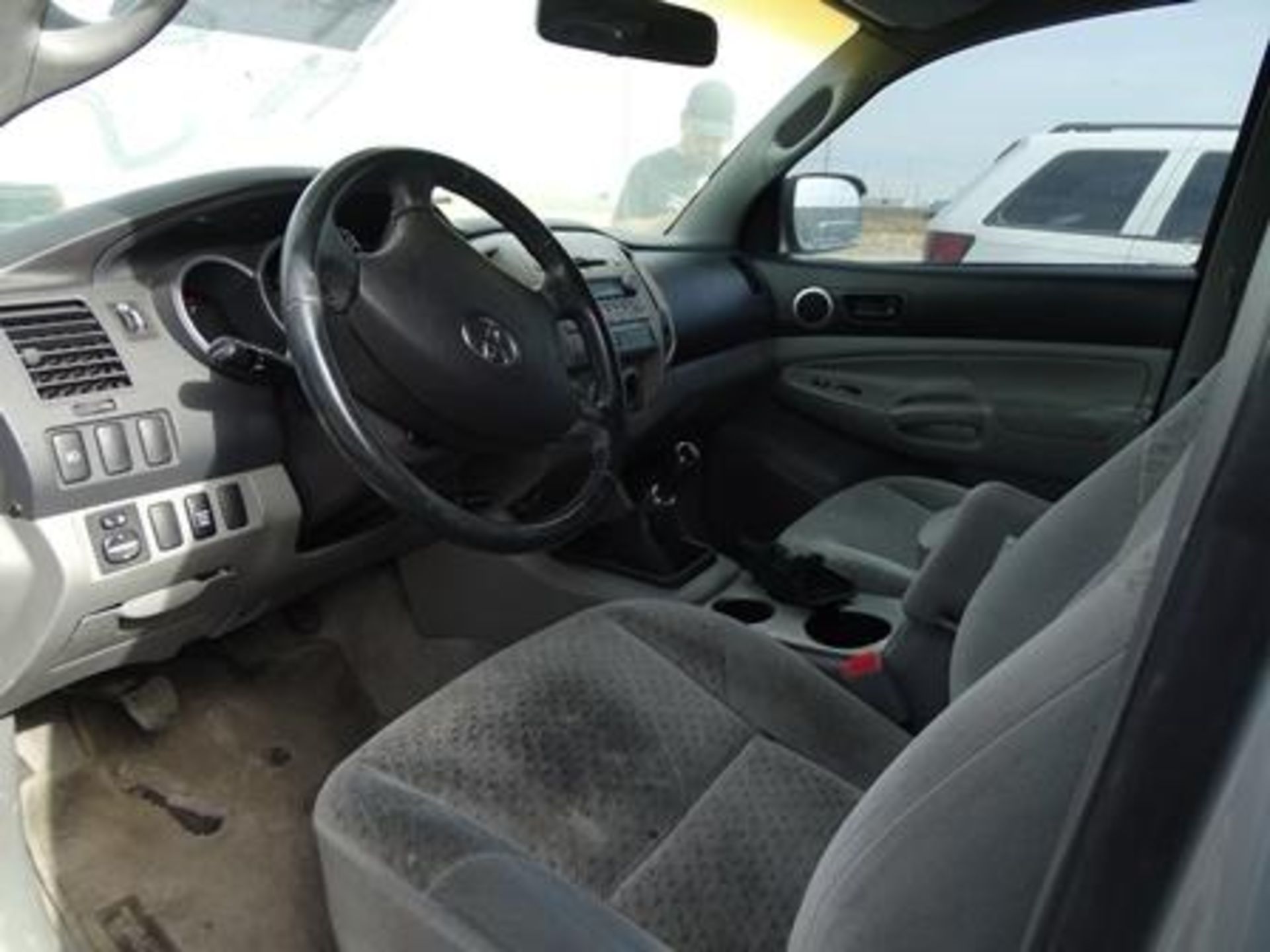 Vehículo Marca Toyota, Linea Tacoma, Tipo Pick Up, Modelo 2007, Color Gris, Located In: Chihuahua, - Bild 9 aus 19