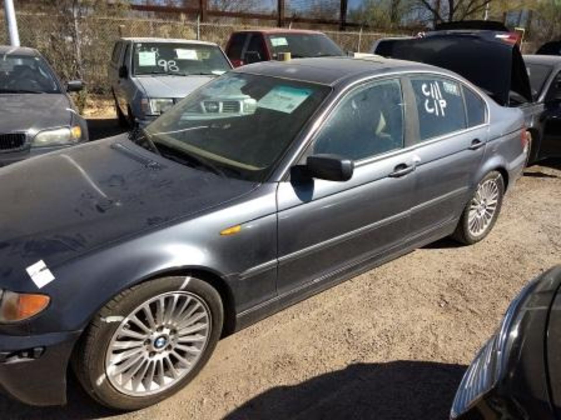 Lote Conformado Por Cinco Vehículos No Aptos Para Matricular, Bmw 330i 2003, Toyota Sienna 2006, - Image 2 of 20