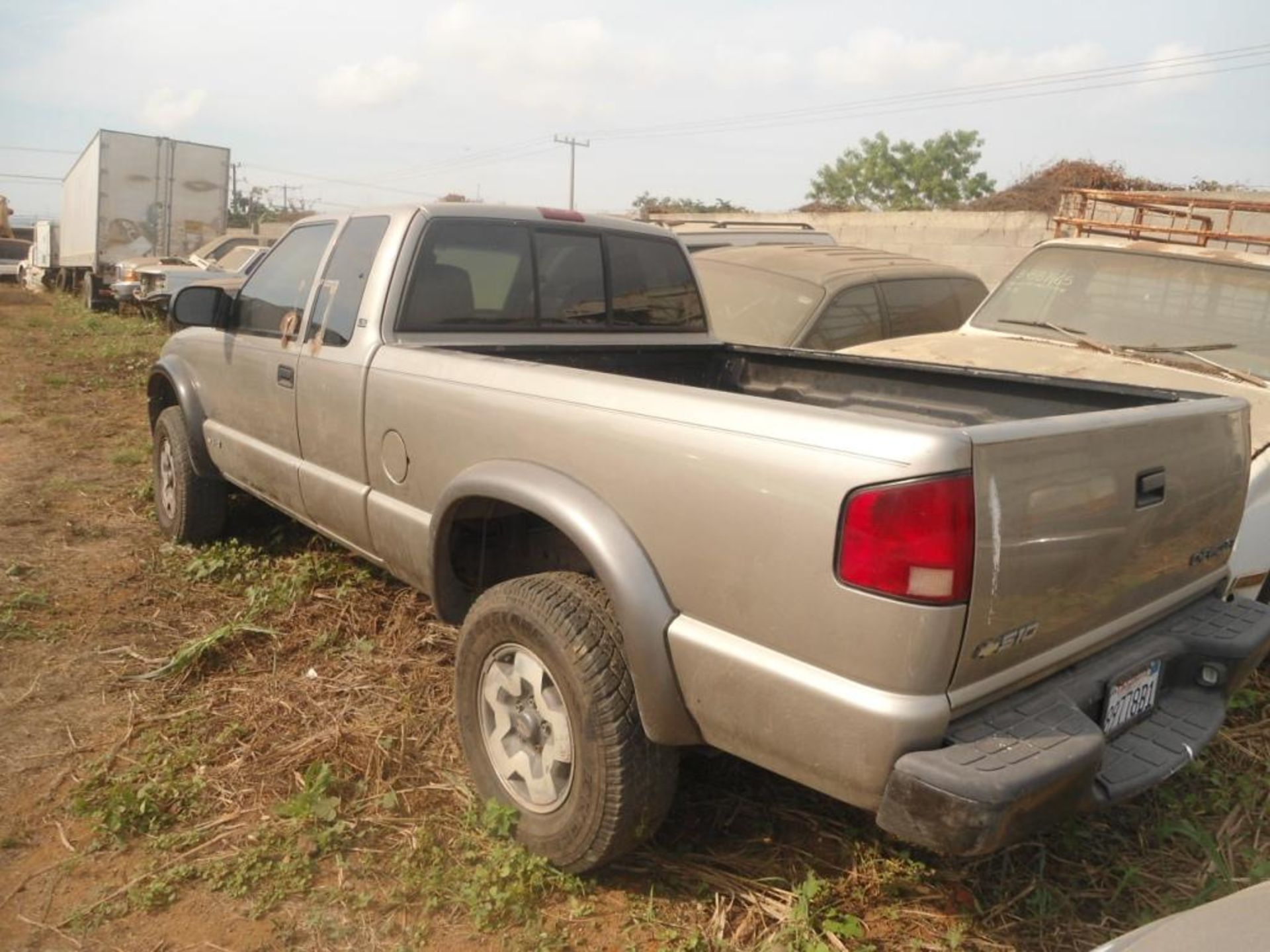 Lote Conformado Por Dos Vehículos, Ford Explorer Sport Trac 2001, Chevrolet S10 2000 Y Un Vehículo - Image 3 of 20