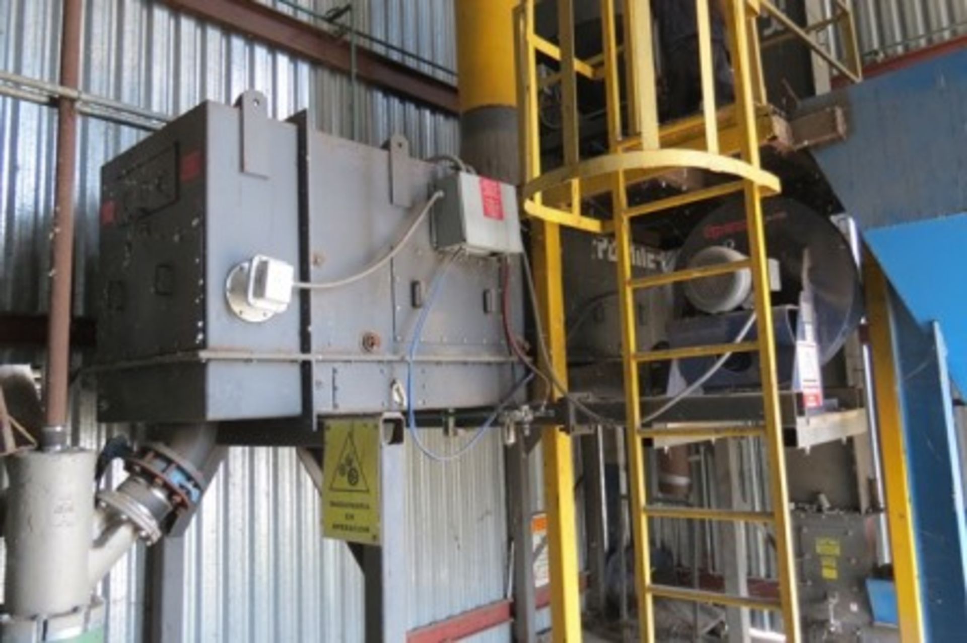 Foundry sand reclaim system, with vacuum pump, tank, agitator, dust collector, bucket elevator… - Image 6 of 14