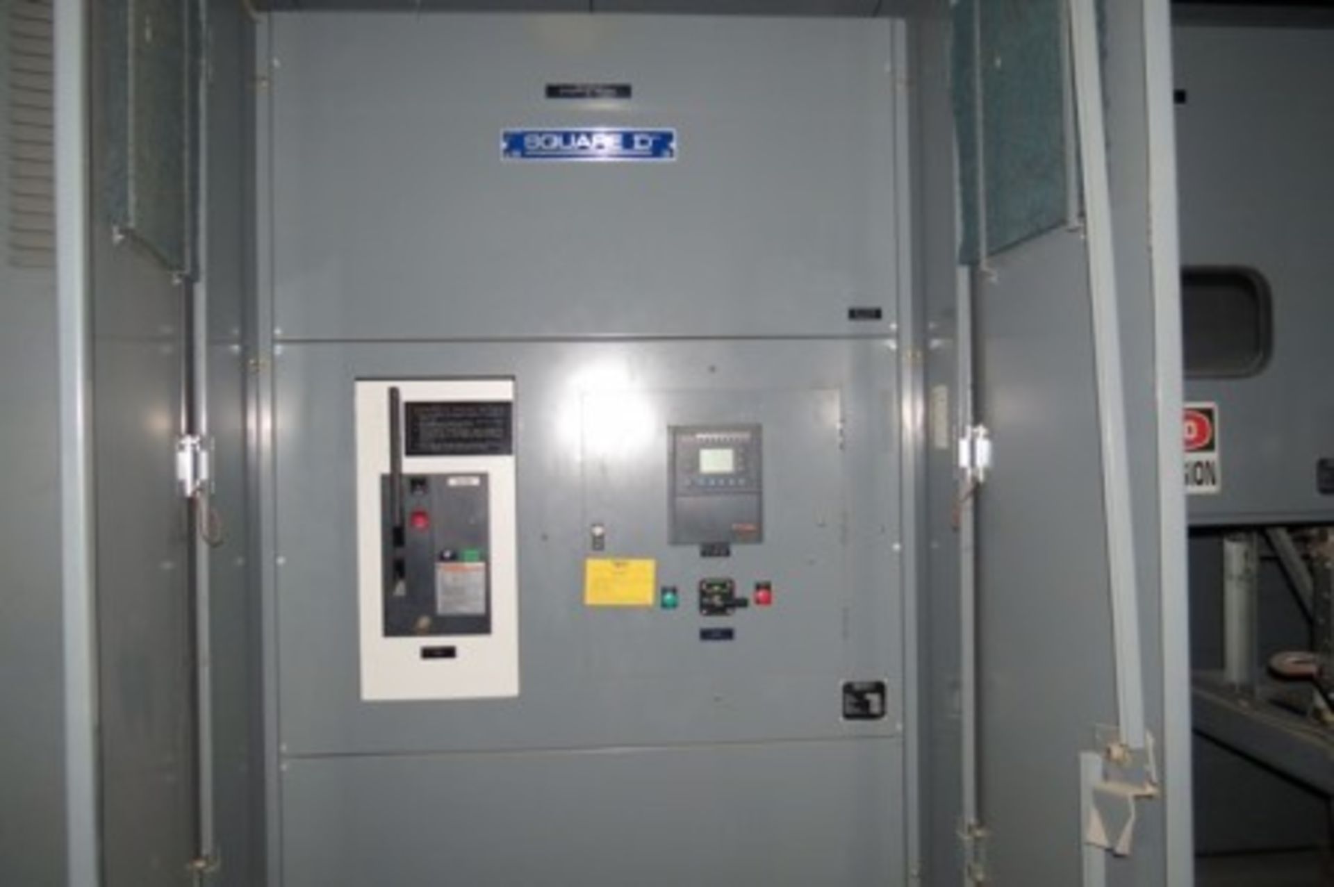 SD high voltage substation S-2, R3da02401 series, 600amp. - Image 14 of 16