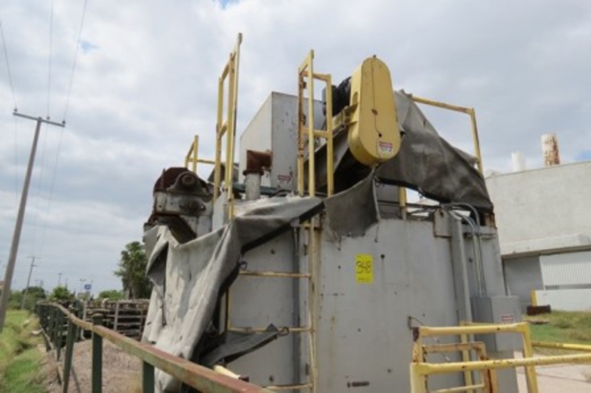 Cooling tower - Image 3 of 7