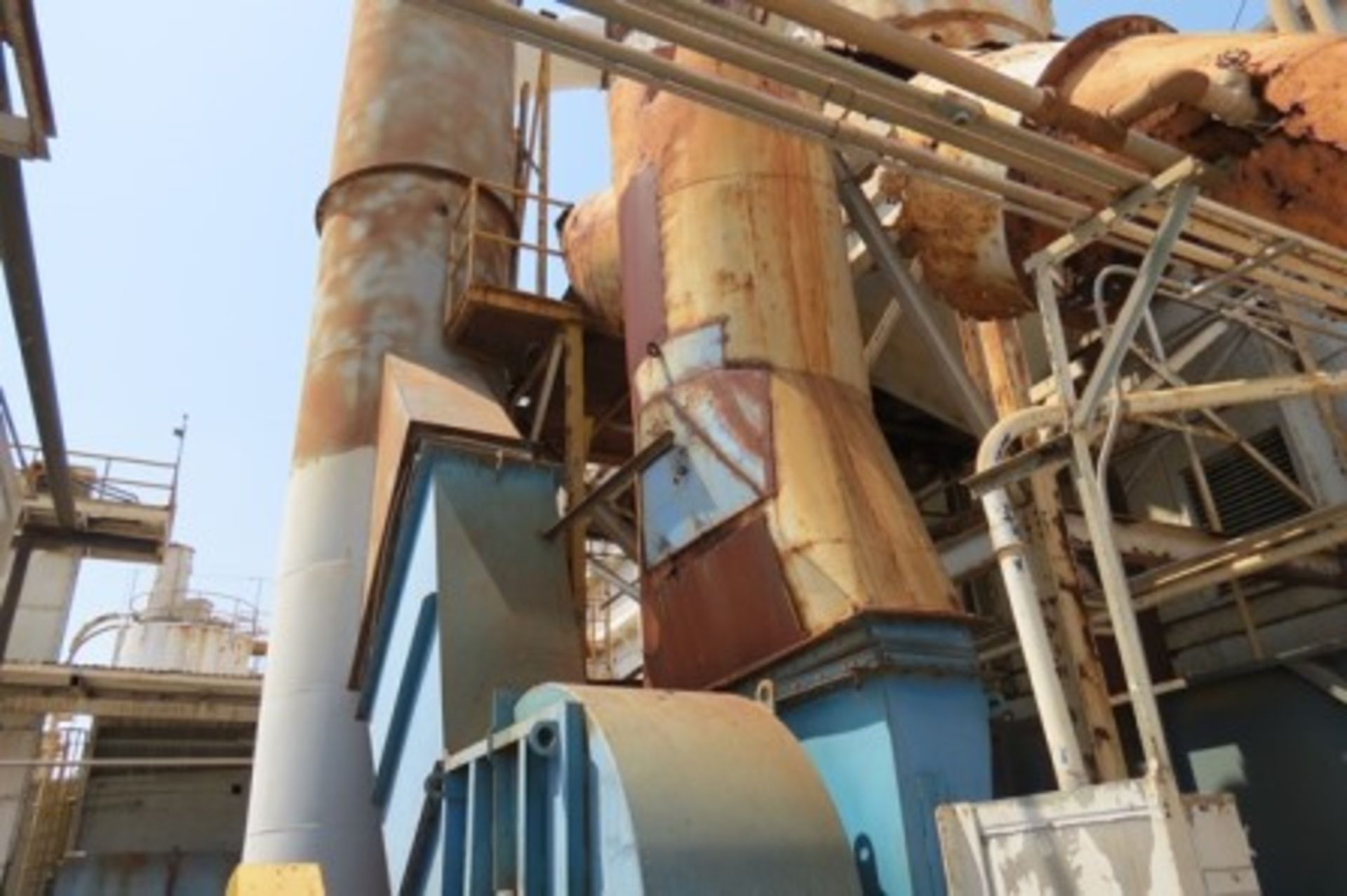 Dust collector, with 2 150 hp centrifugal blowers, filters, ducts, cooling tower - Image 24 of 46