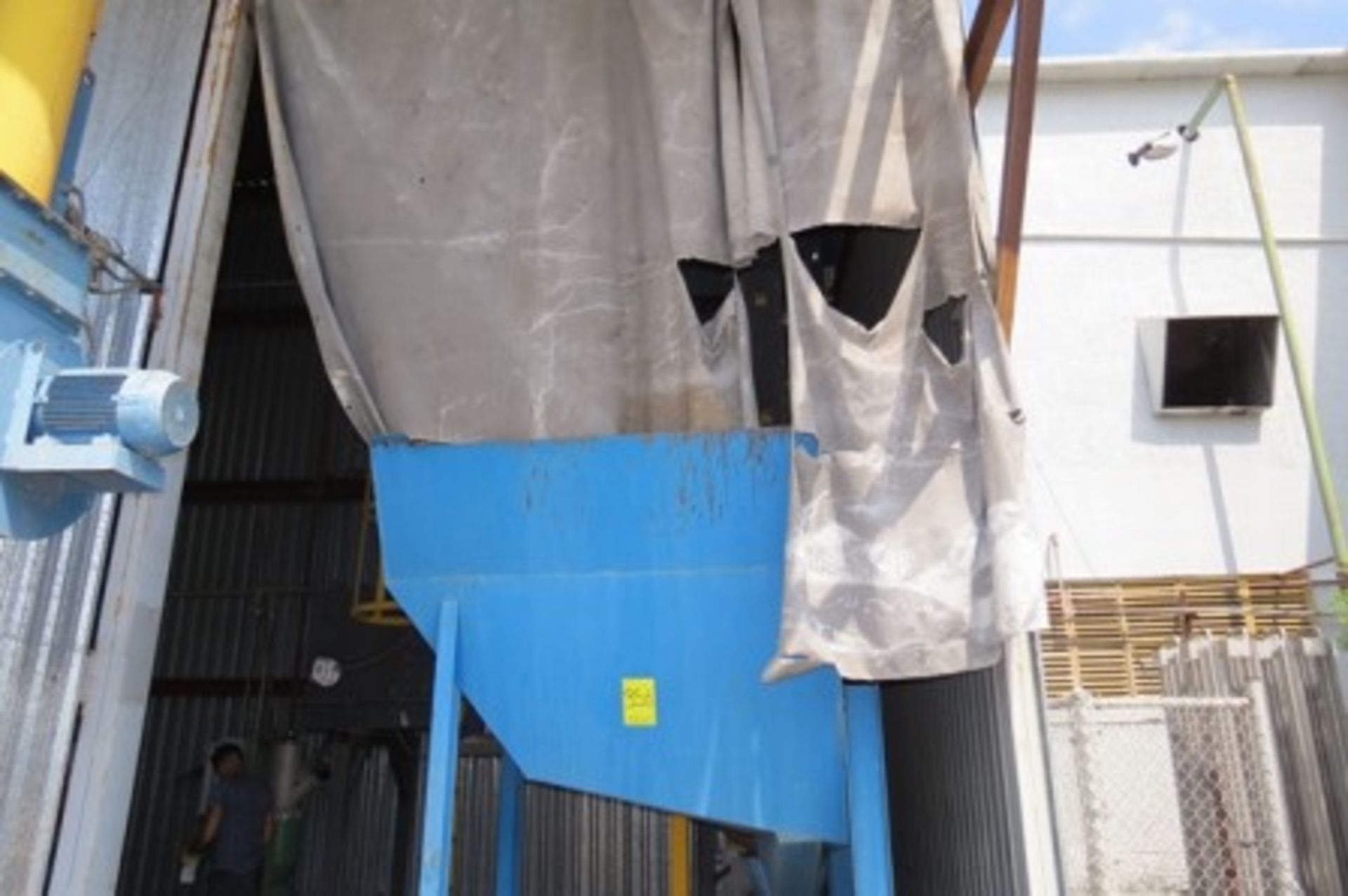 Foundry sand reclaim system, with vacuum pump, tank, agitator, dust collector, bucket elevator… - Image 14 of 14