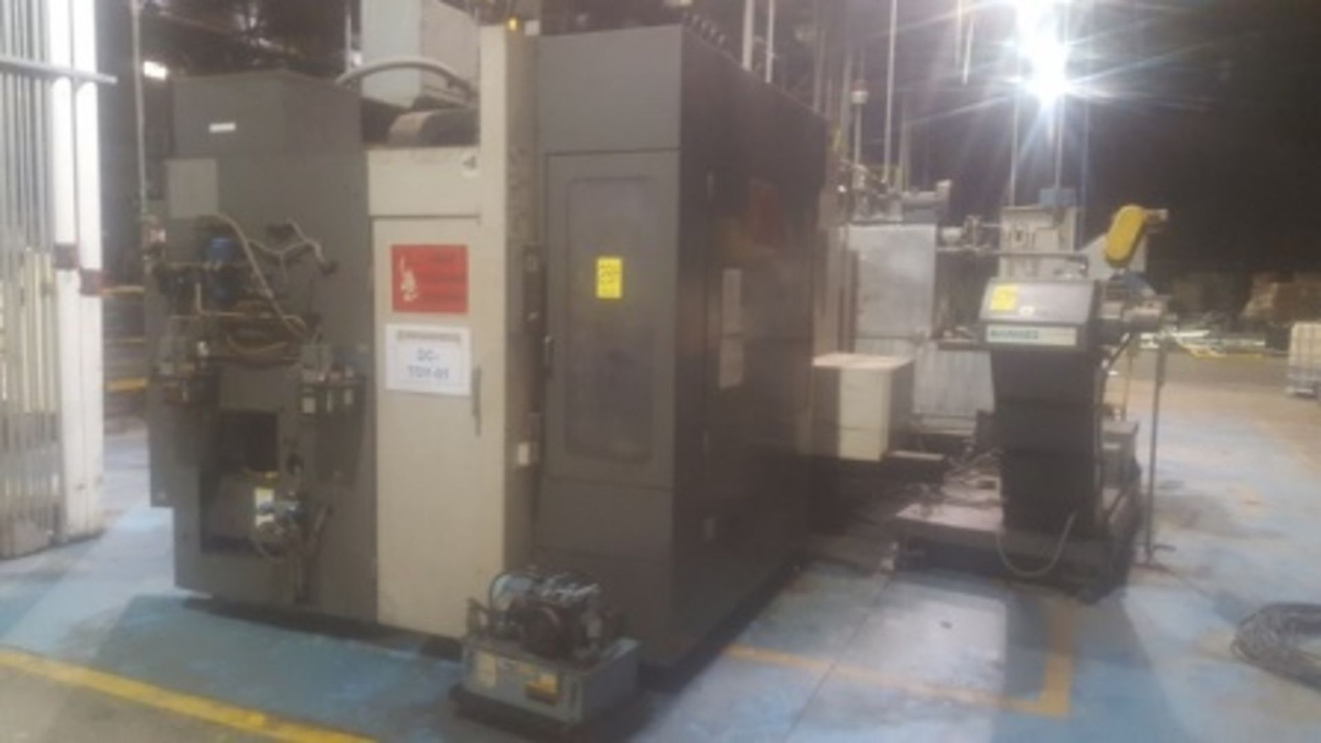 Toyoda Machine Works FA550II s/n NM8147, 1997, CNC horizontal machining center, Chipblaster high… - Image 2 of 33