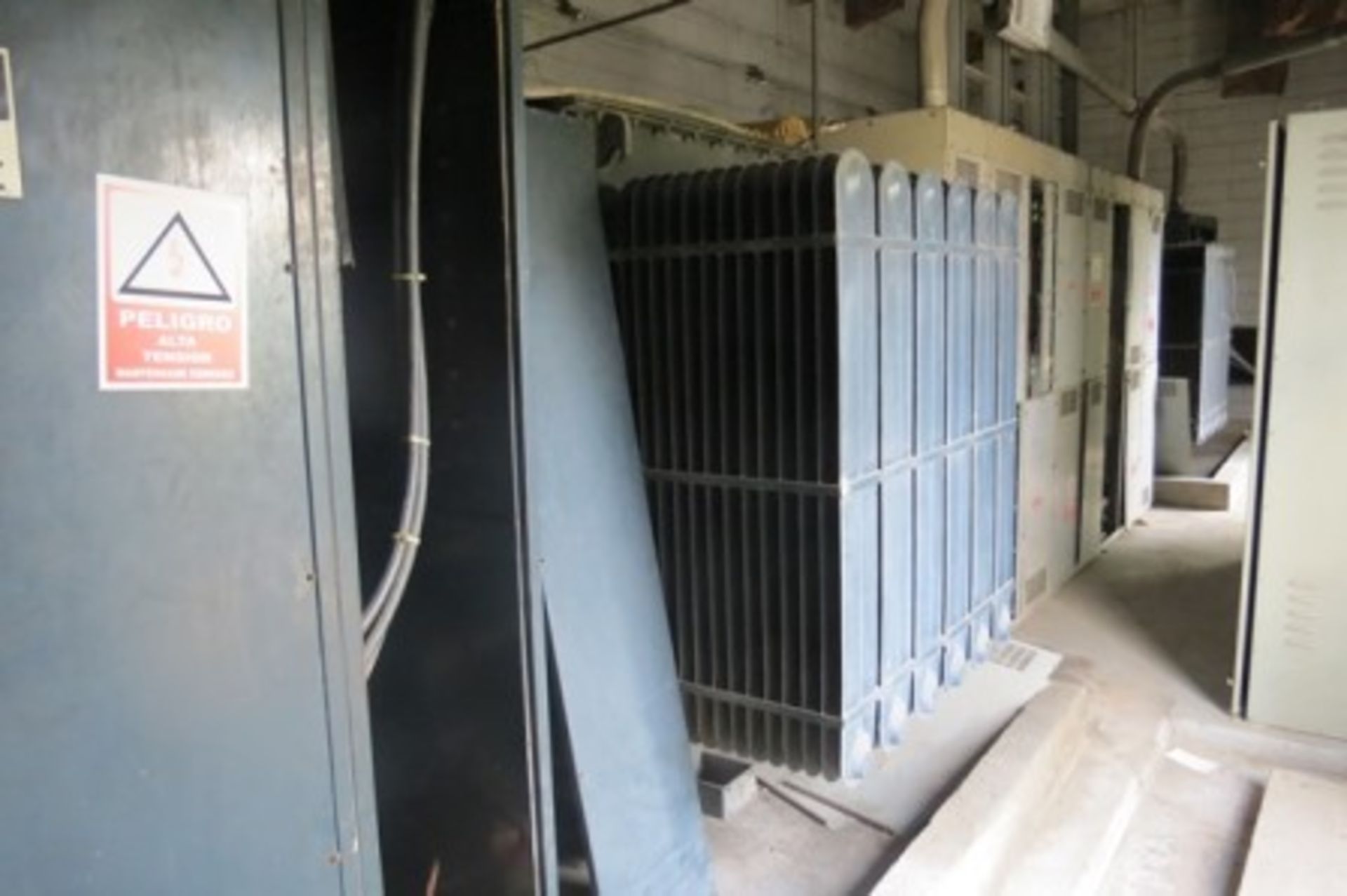 General Electric transformer, 1500KVA, oil cooled. (1)Blade Switch Cabinet - Image 2 of 12