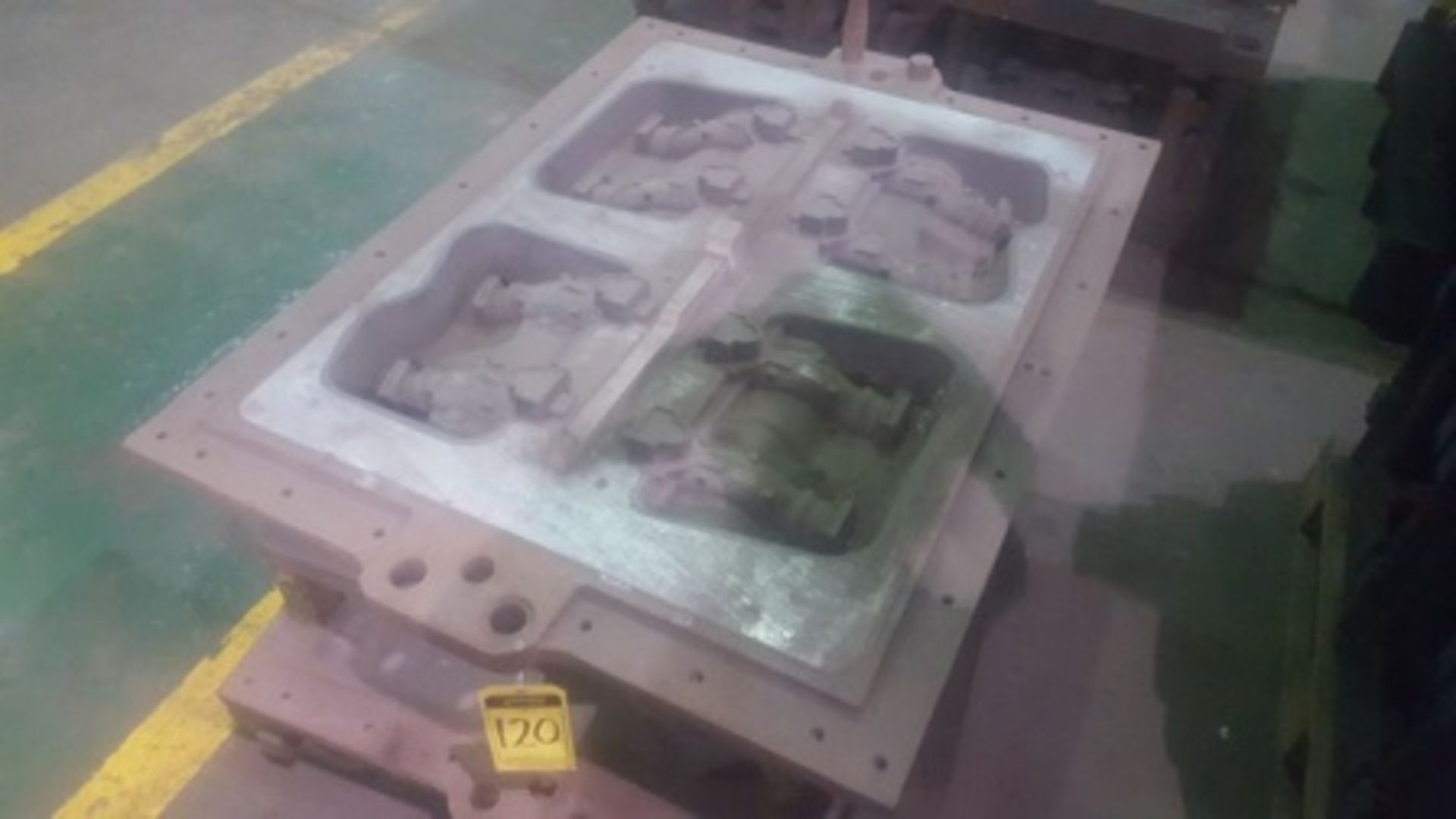 (7) Pallets of casting molds for aluminum intake manifolds for automotive engines - Image 2 of 19