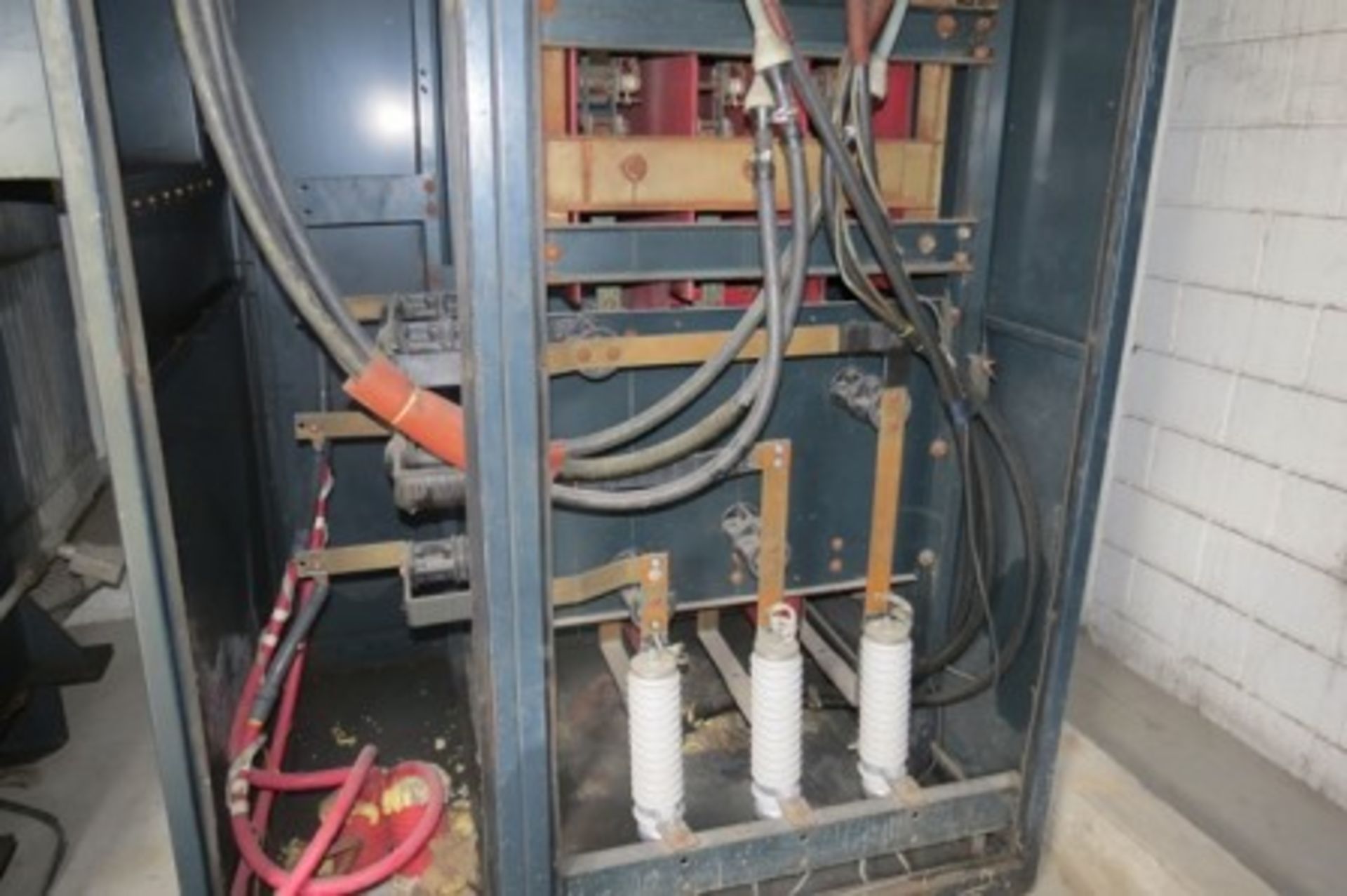 General Electric transformer, 1500KVA, oil cooled. (1)Blade Switch Cabinet - Image 16 of 22