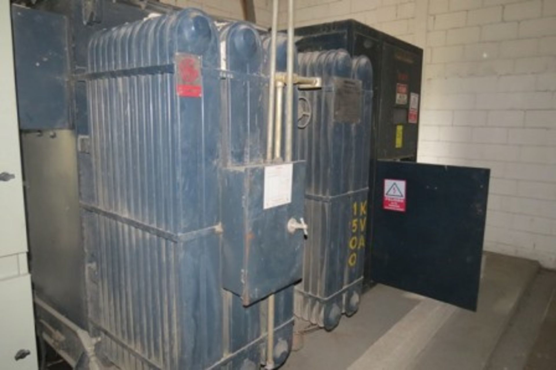 General Electric transformer, 1500KVA, oil cooled. (1)Blade Switch Cabinet