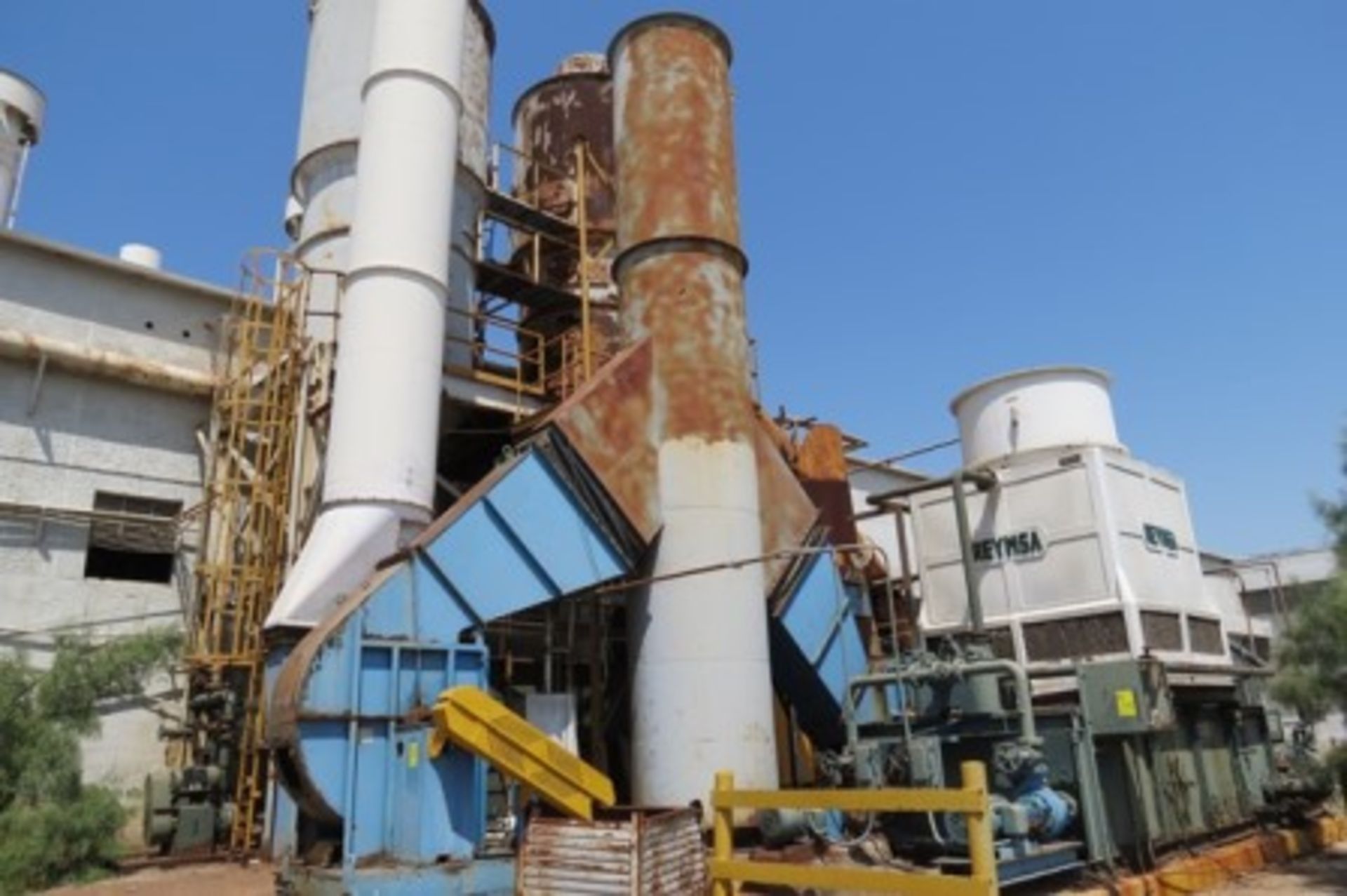 Dust collector, with 2 150 hp centrifugal blowers, filters, ducts, cooling tower - Image 30 of 46