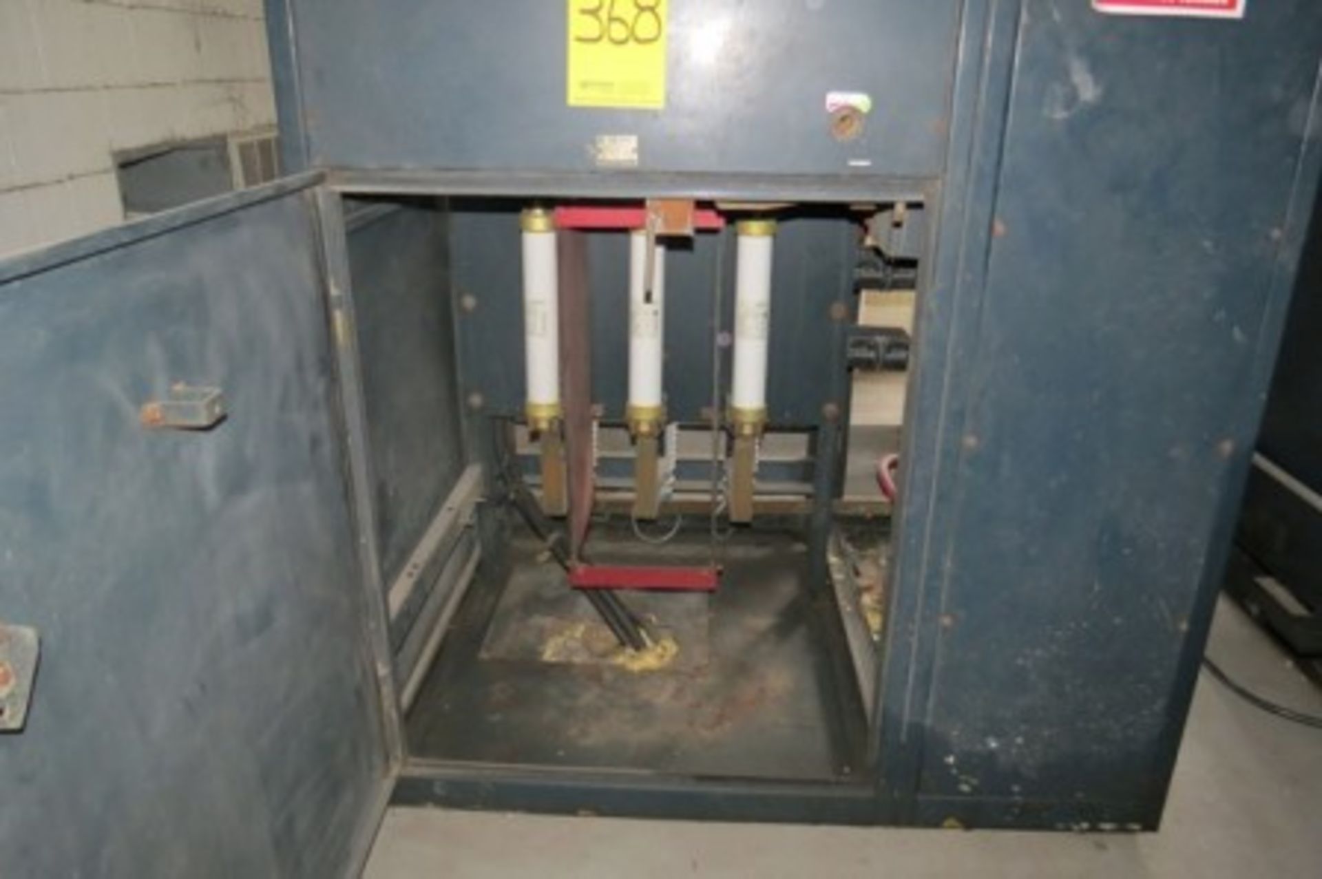 General Electric transformer, 1500KVA, oil cooled. (1)Blade Switch Cabinet - Image 10 of 22