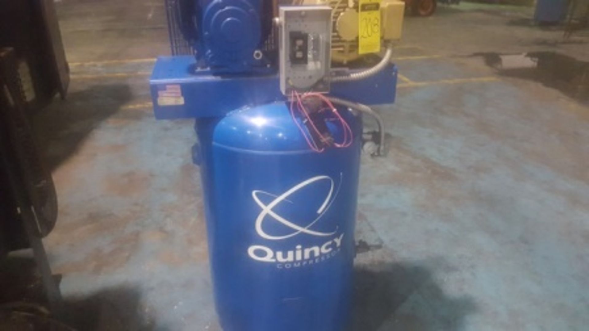 Quincy QT7.5 s/n 273DS80VCB23, 2012 air compressor, 7.5 hp, 80 gallon receiver - Image 5 of 7