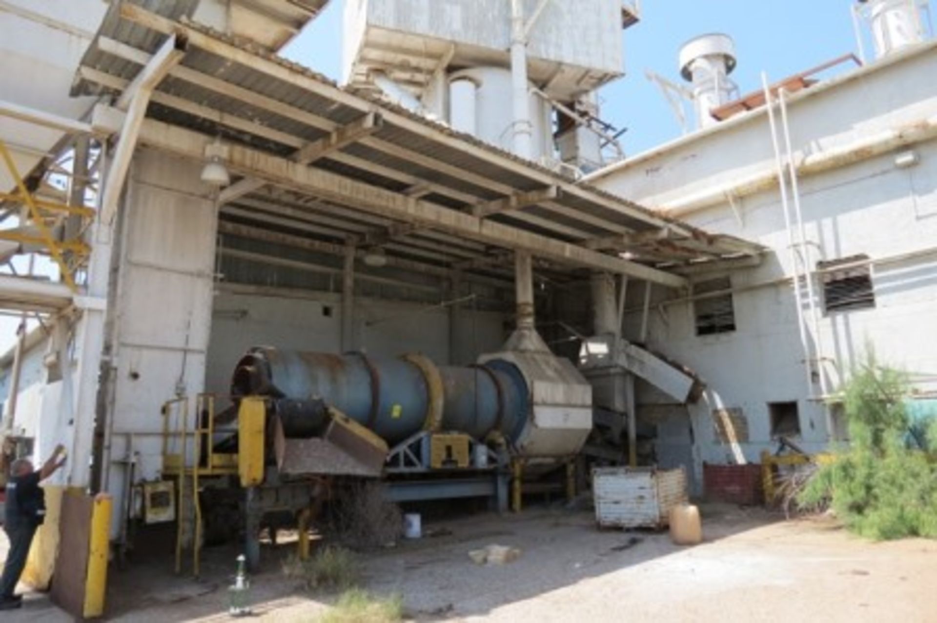Dust collector, with 2 150 hp centrifugal blowers, filters, ducts, cooling tower - Image 34 of 46