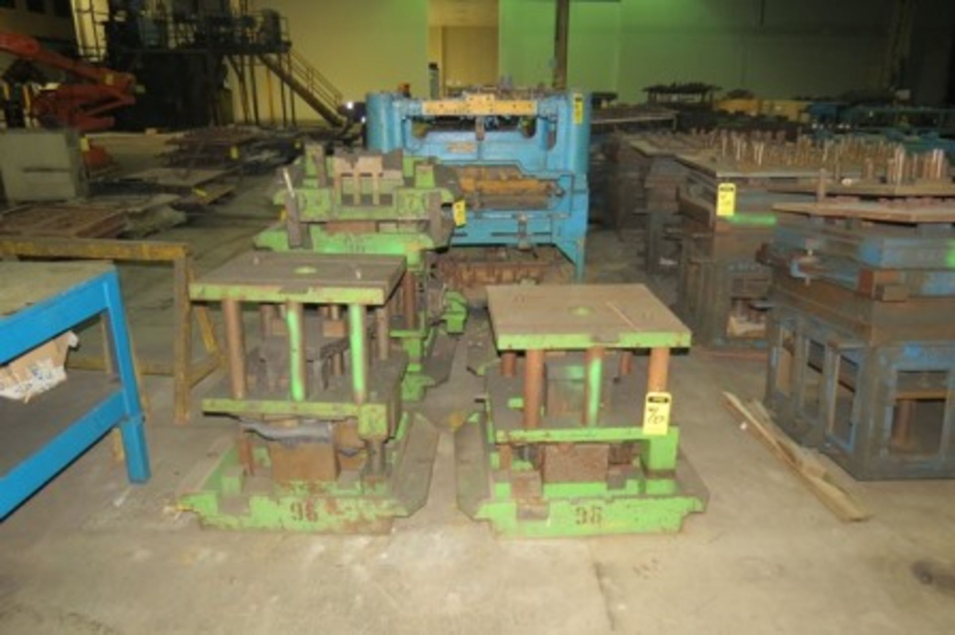 (12) Die casting molds