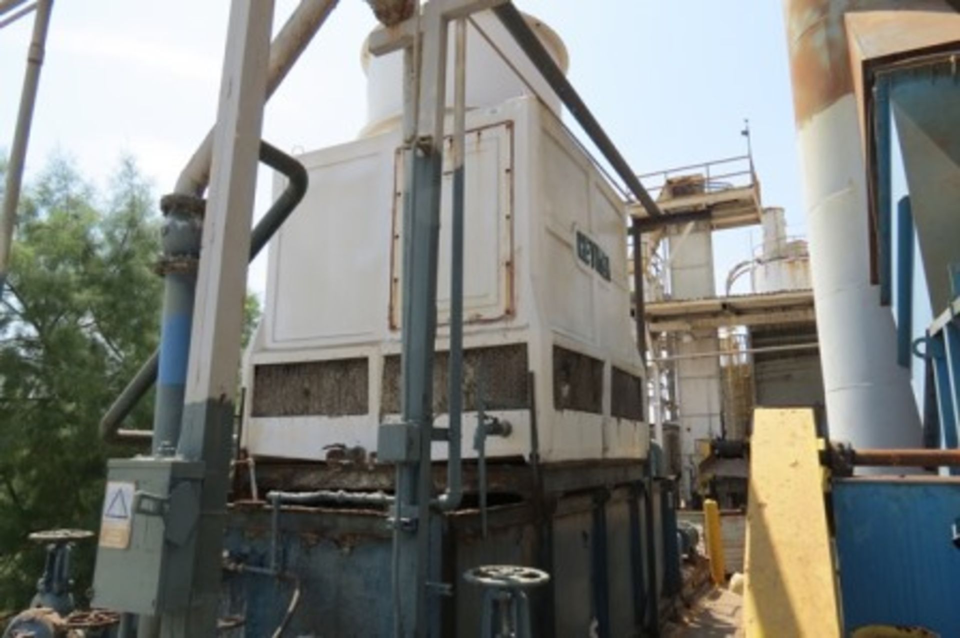 Dust collector, with 2 150 hp centrifugal blowers, filters, ducts, cooling tower - Image 22 of 46