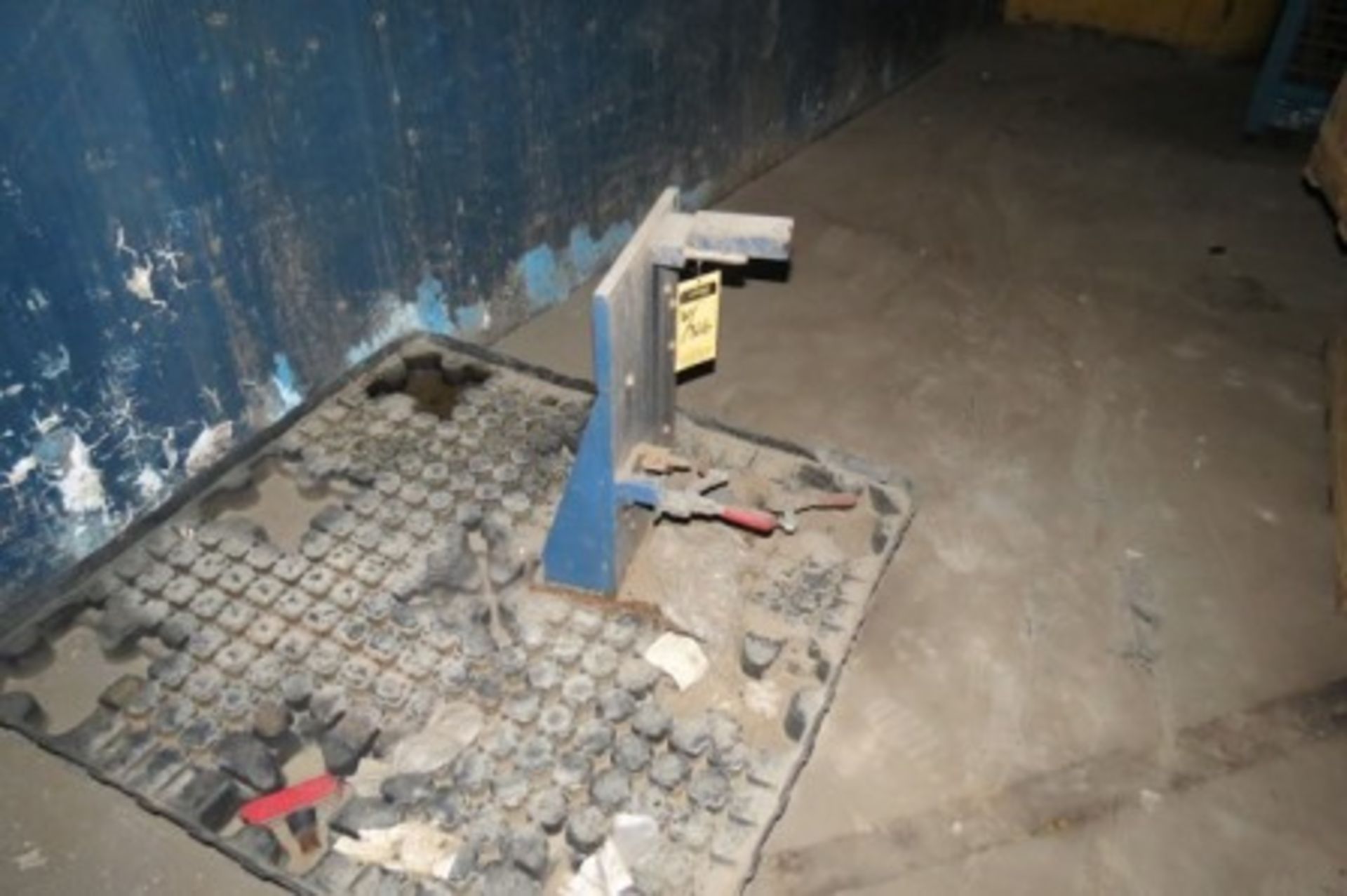 Leco CM-24 cut off saw. FSG surface grinder. Cincinnati 2 milling machine. Pneumatic gauge - Image 10 of 28