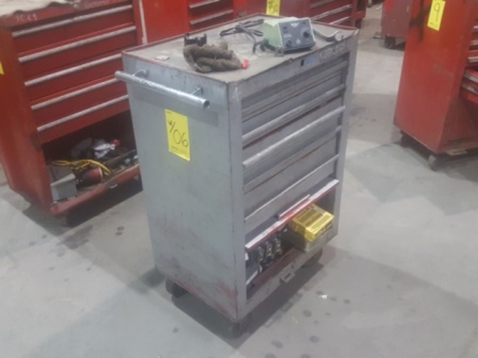 3 Tool cabinets, on casters - Image 4 of 4