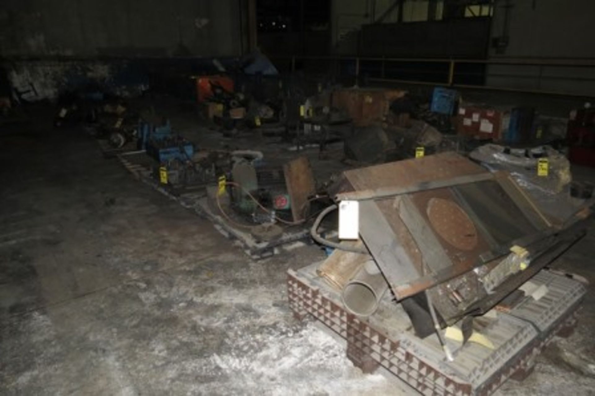 (12) Pallets with die casting spare parts - Image 13 of 19